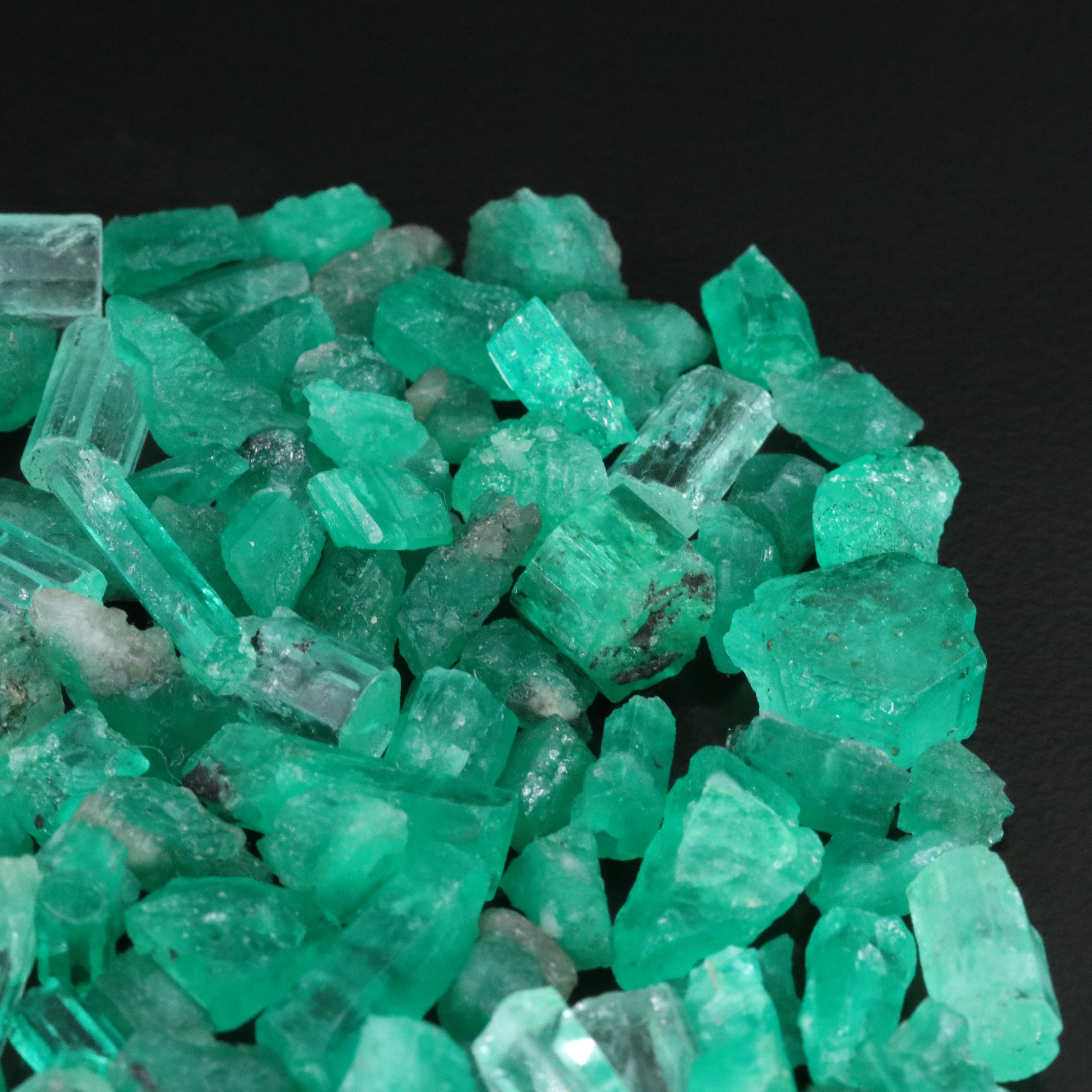 Loose 179.90 CTW Rough Emeralds