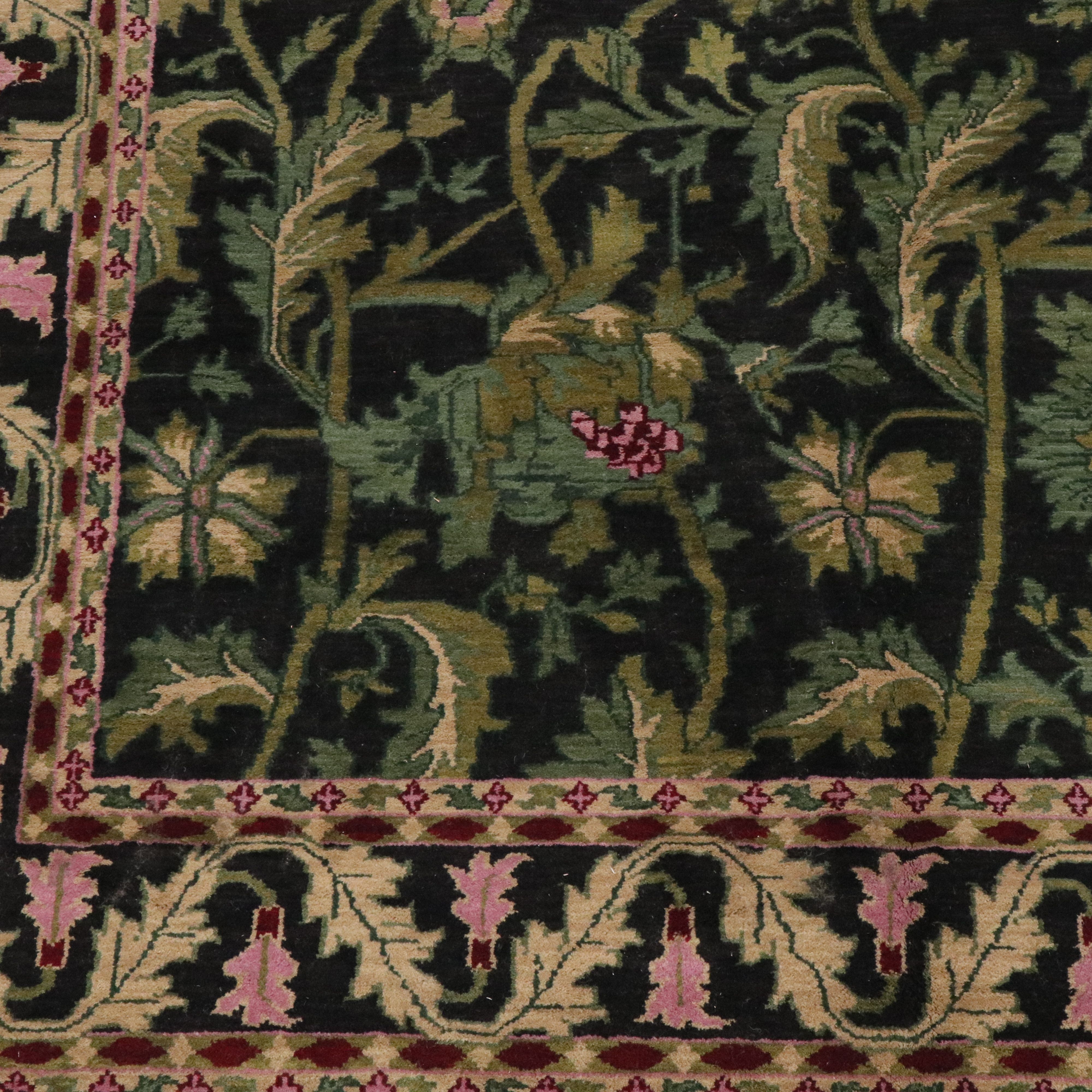 7'11 x 10'3 Hand-Knotted Indian Area Rug