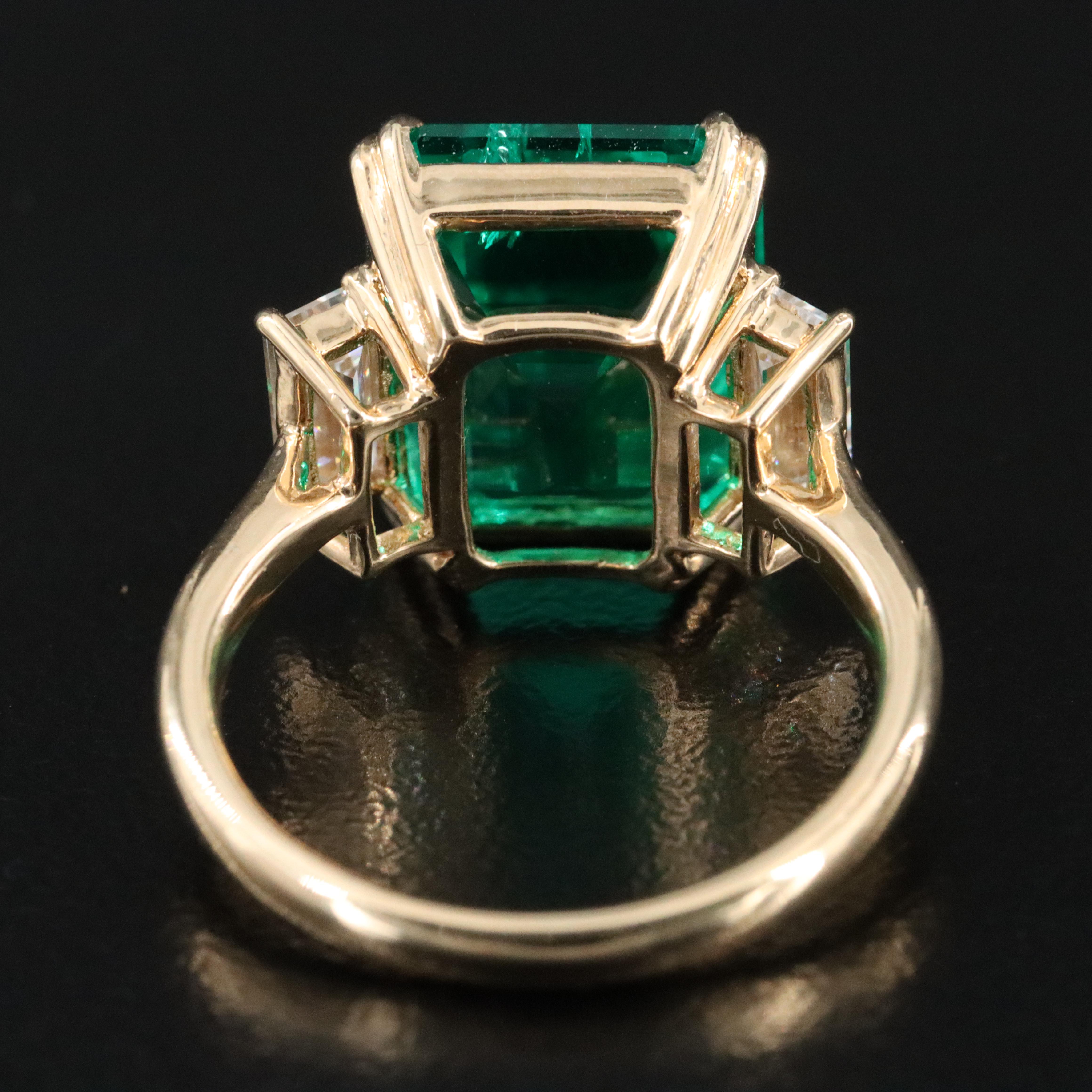 18K Emerald and Lab Grown Diamond Ring