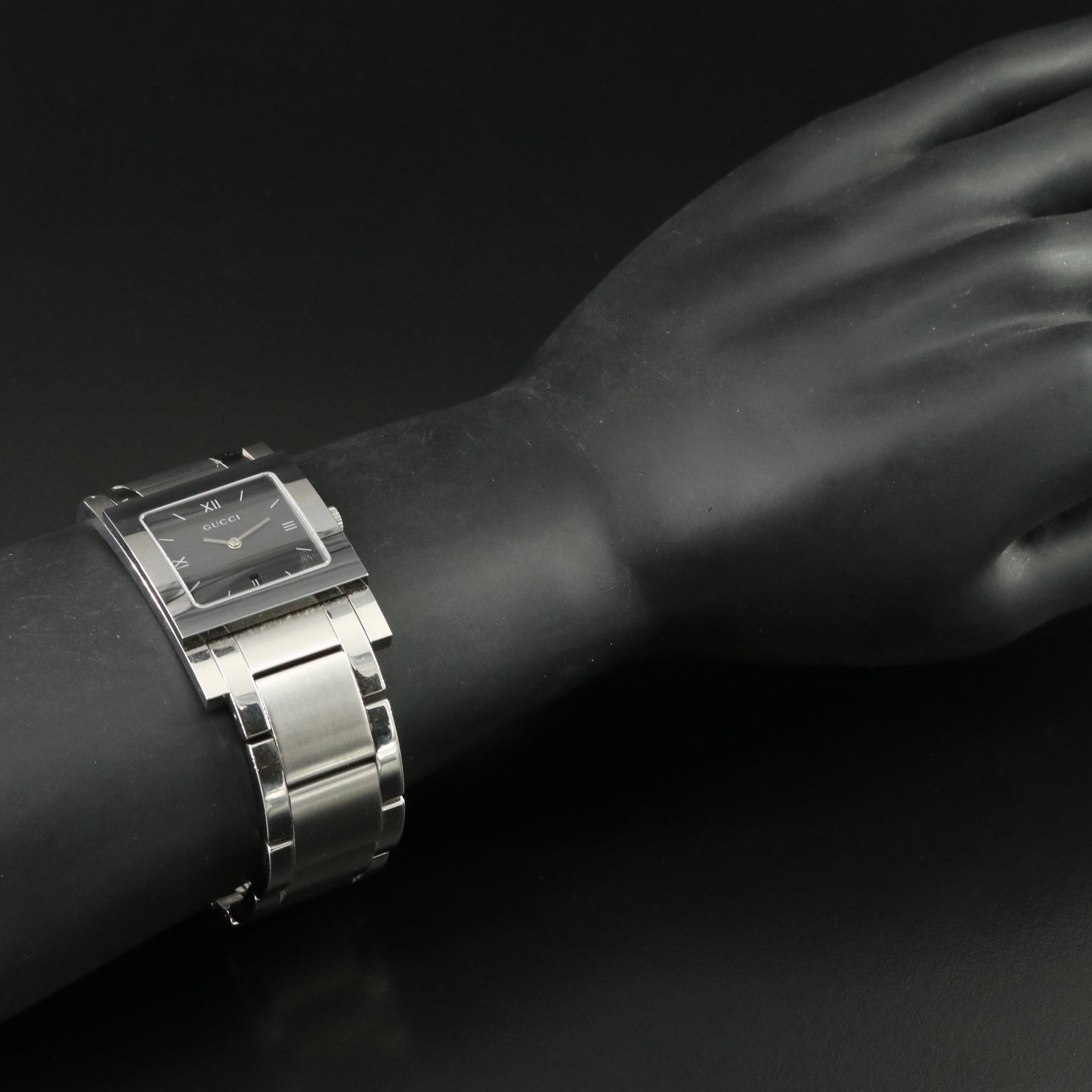 Gucci 7900M.1 Stainless Steel Date Watch