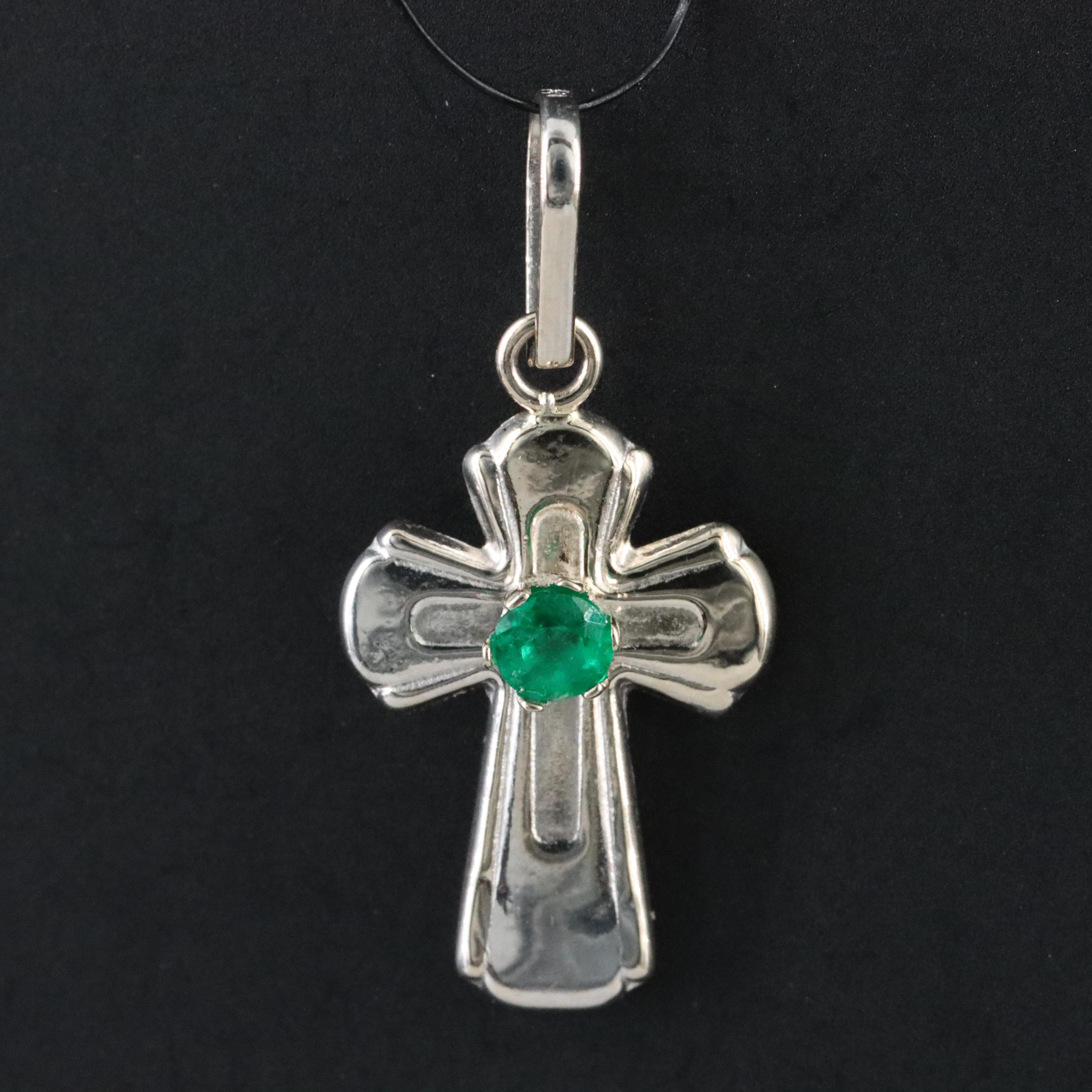 18K Emerald Cross Pendant