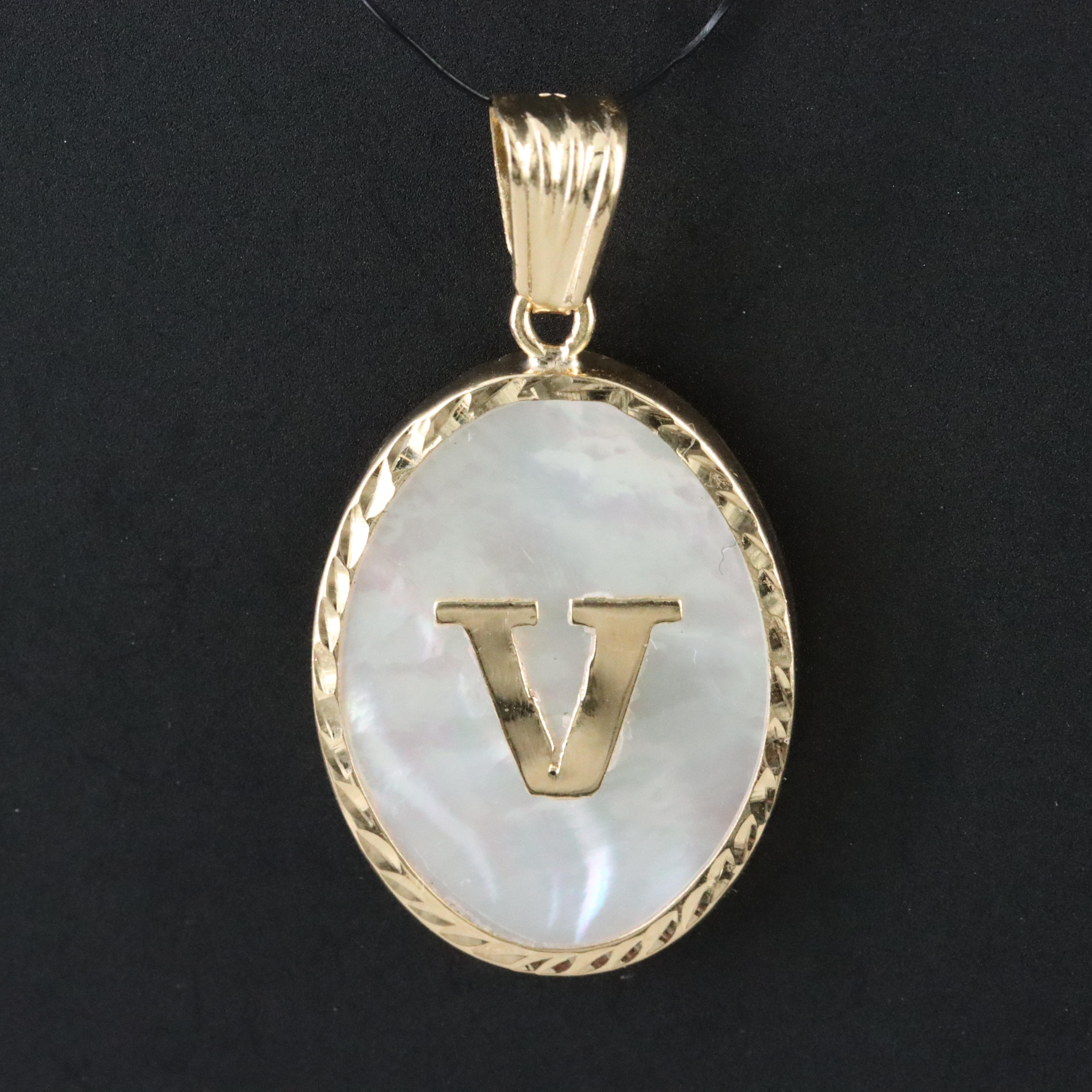 18K Mother of Pearl 'V' Pendant