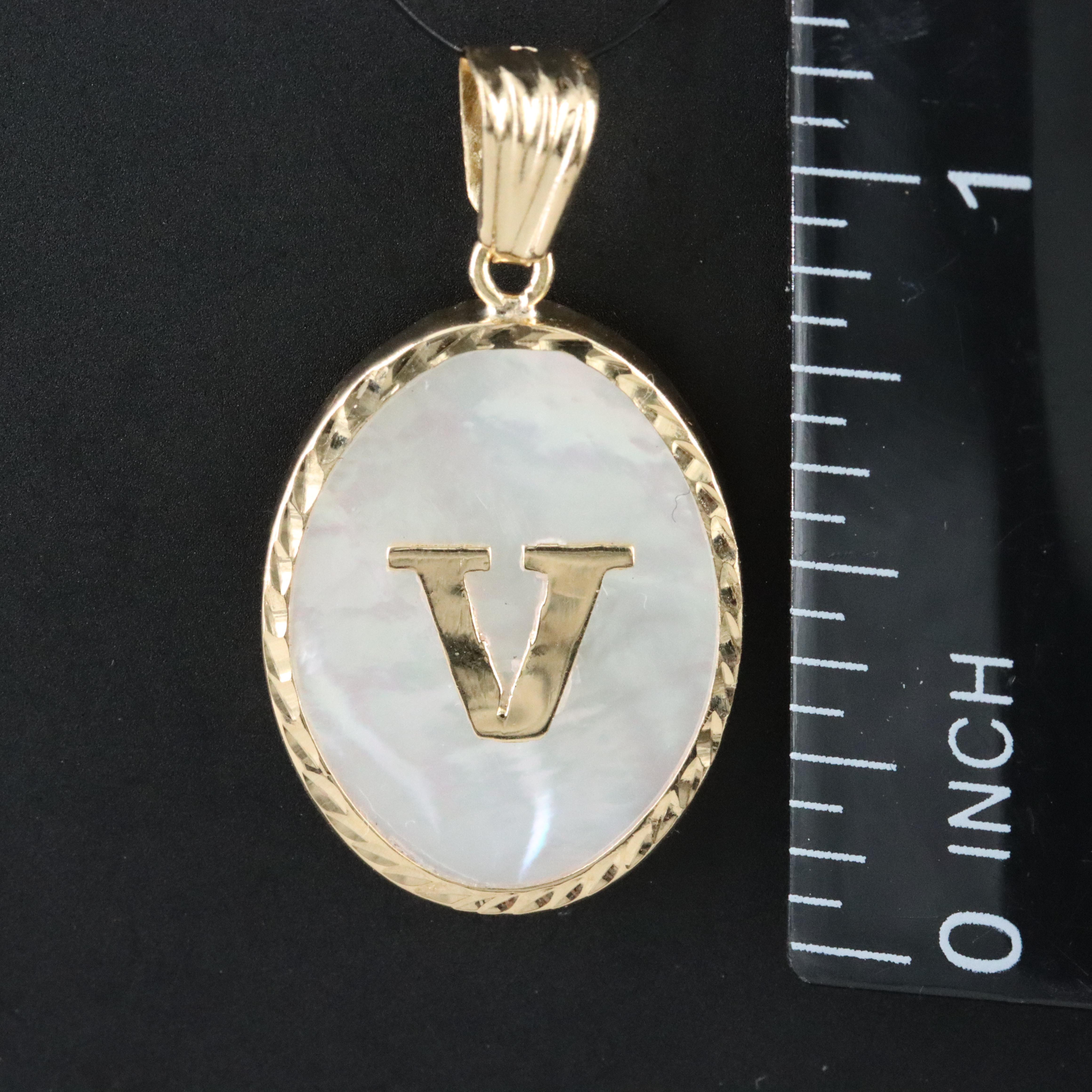 18K Mother of Pearl 'V' Pendant