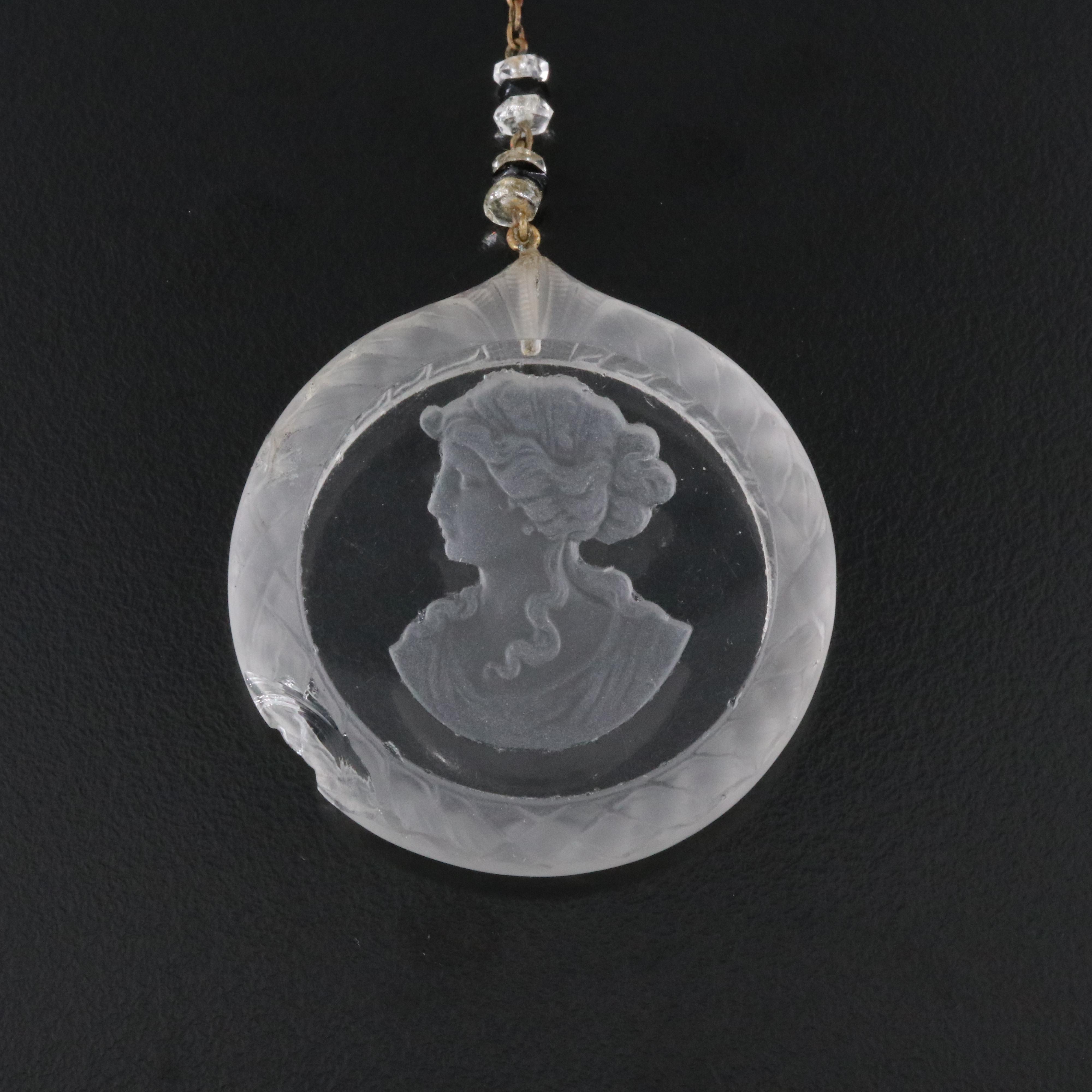 Art Deco Glass Intaglio Necklace