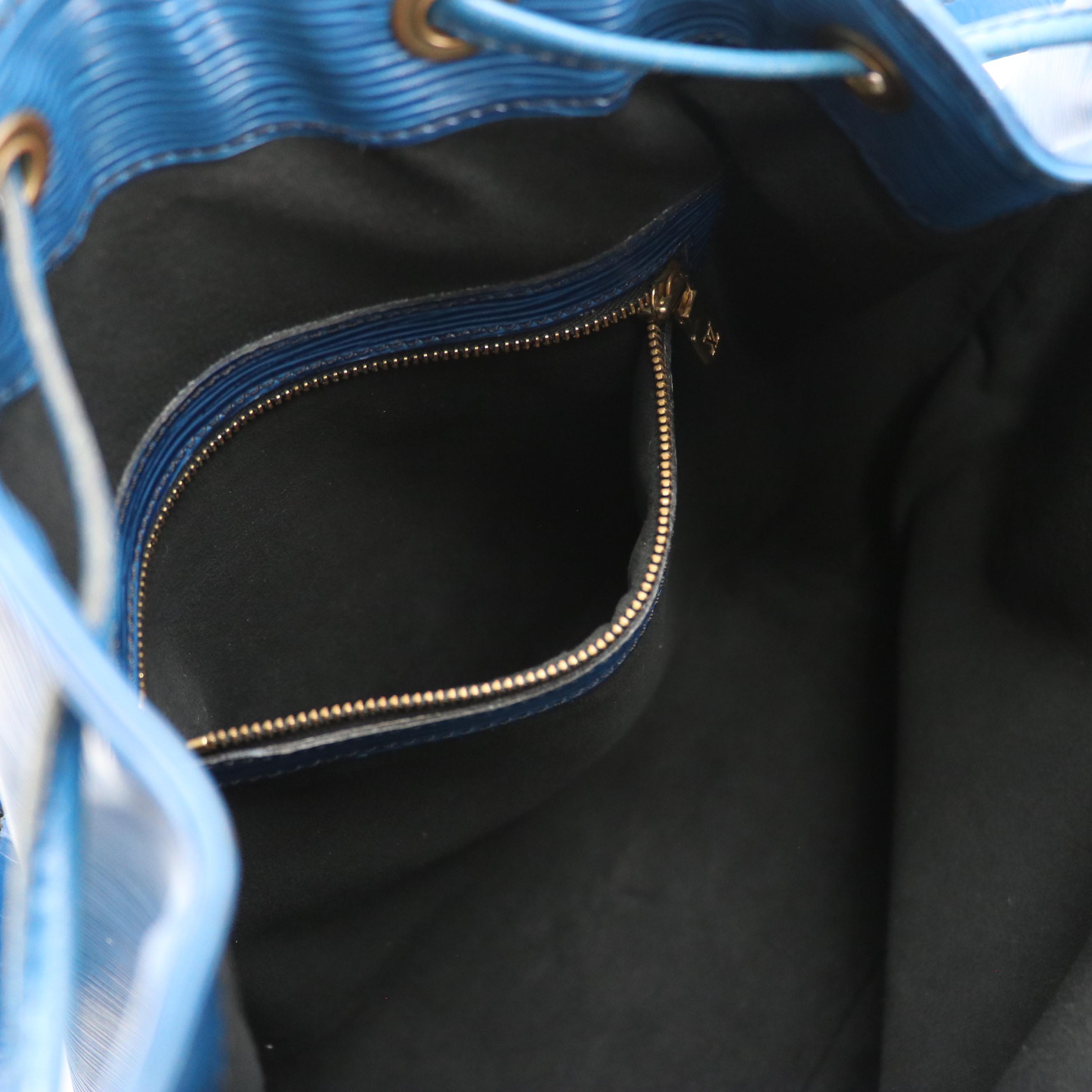 Louis Vuitton Noé Bag in Toledo Blue Epi/Smooth Leather