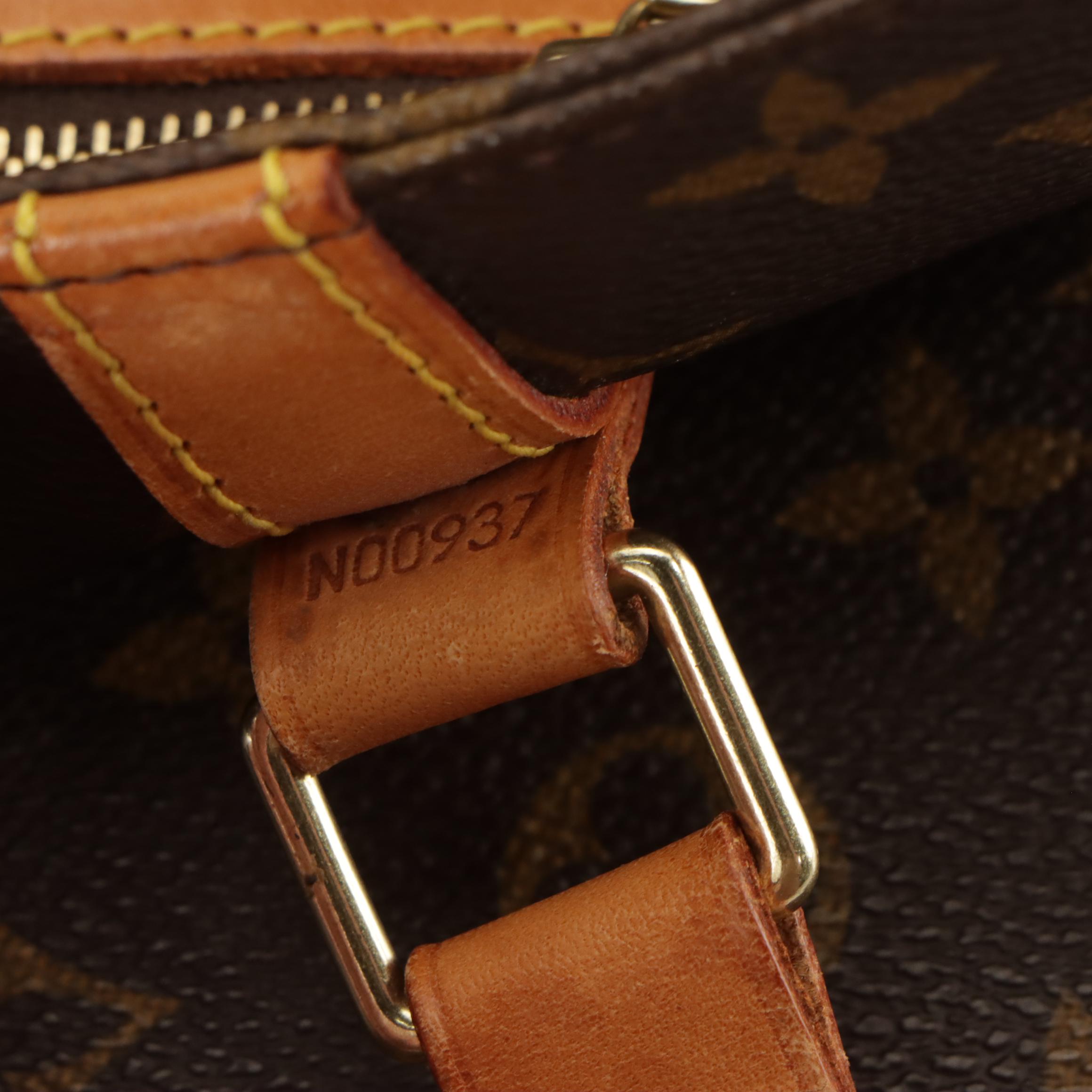 Louis Vuitton Sac Shopping Tote in Monogram Canvas and Vachetta Leather