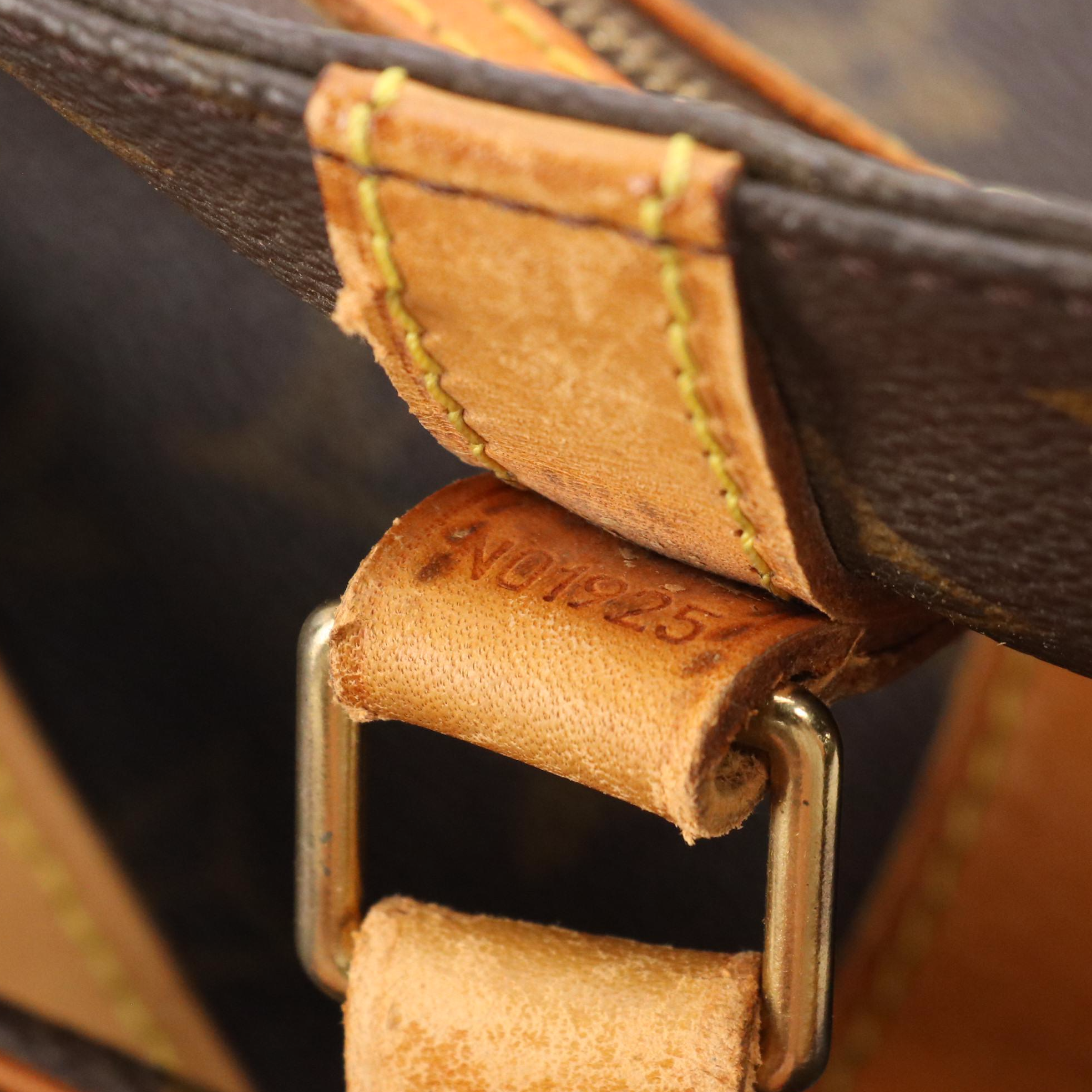 Louis Vuitton Sac Shopping Tote in Monogram Canvas and Vachetta Leather