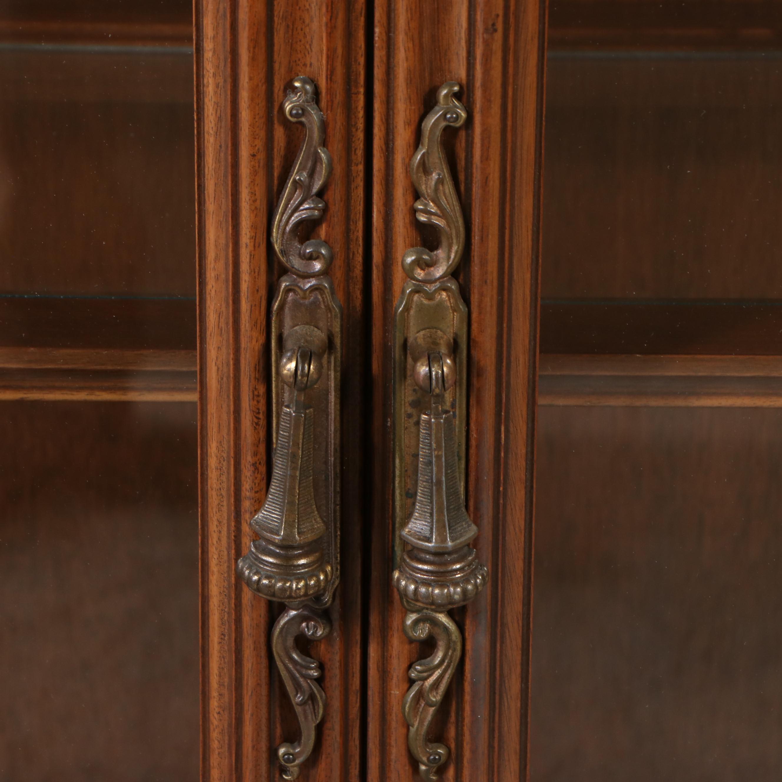 Romweber "Monarch" Mahogany Finish China Cabinet