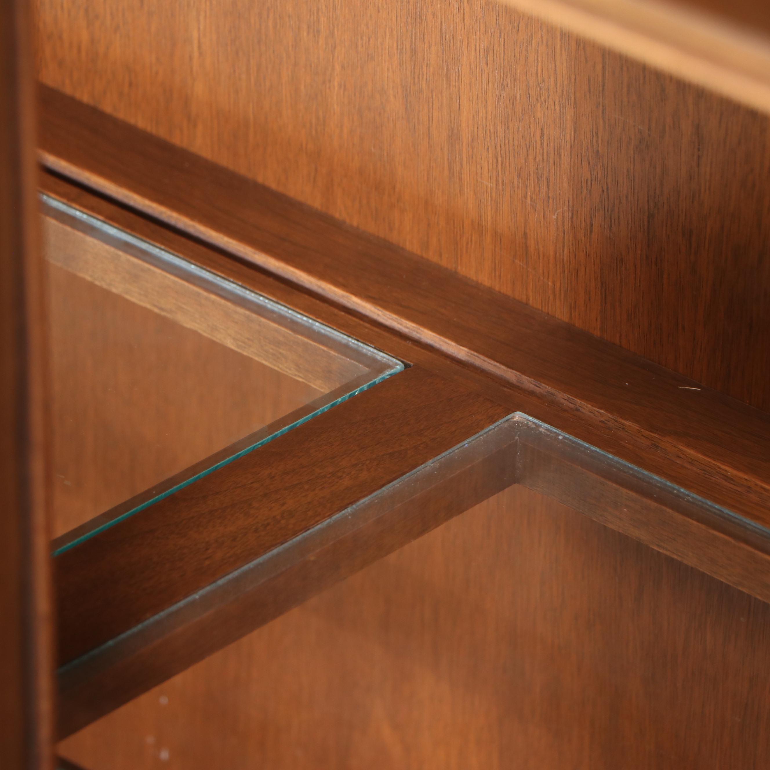 Romweber "Monarch" Mahogany Finish China Cabinet