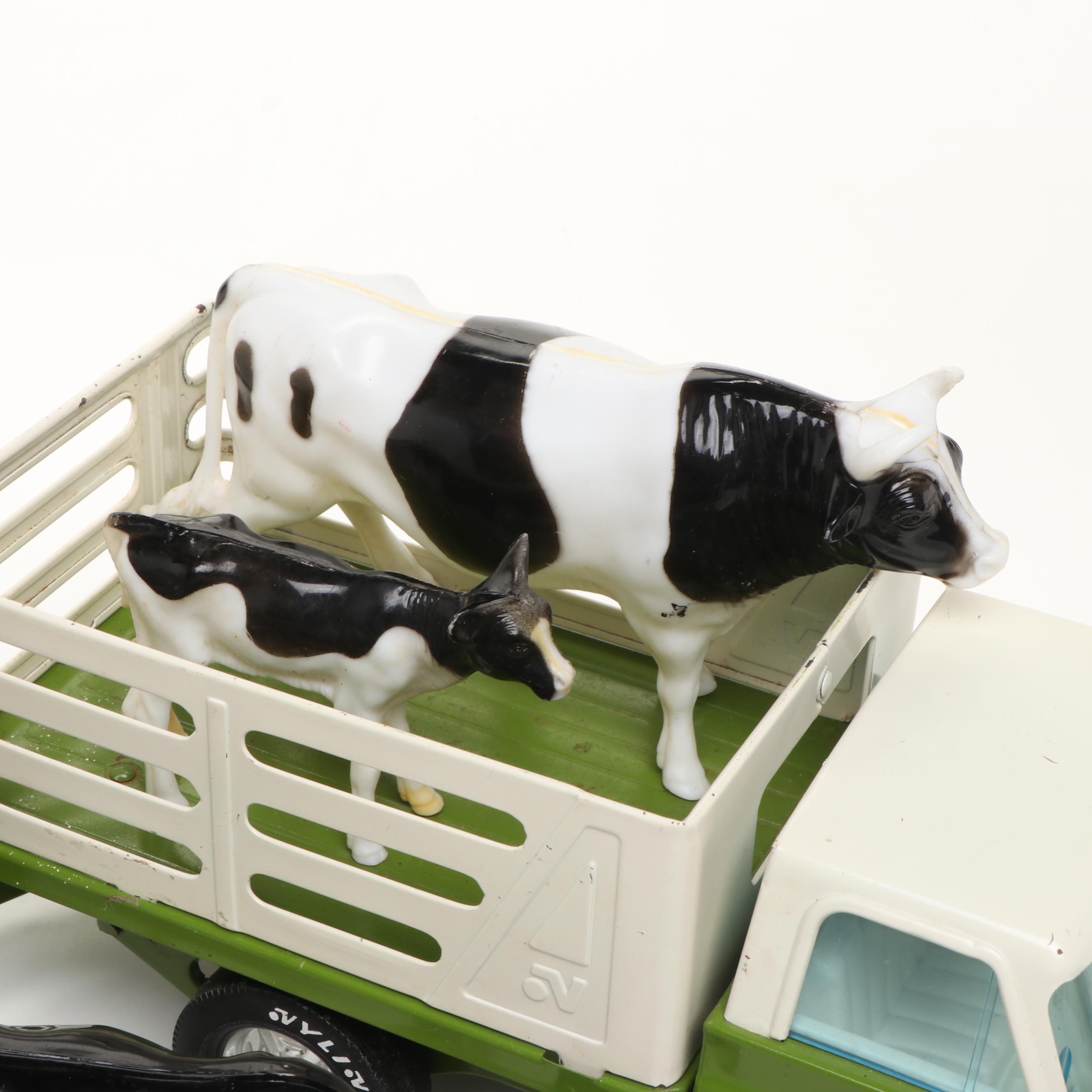 Nylint Farms Pressed Steel Toy Truck and Animals, Mid to Late 20th Century
