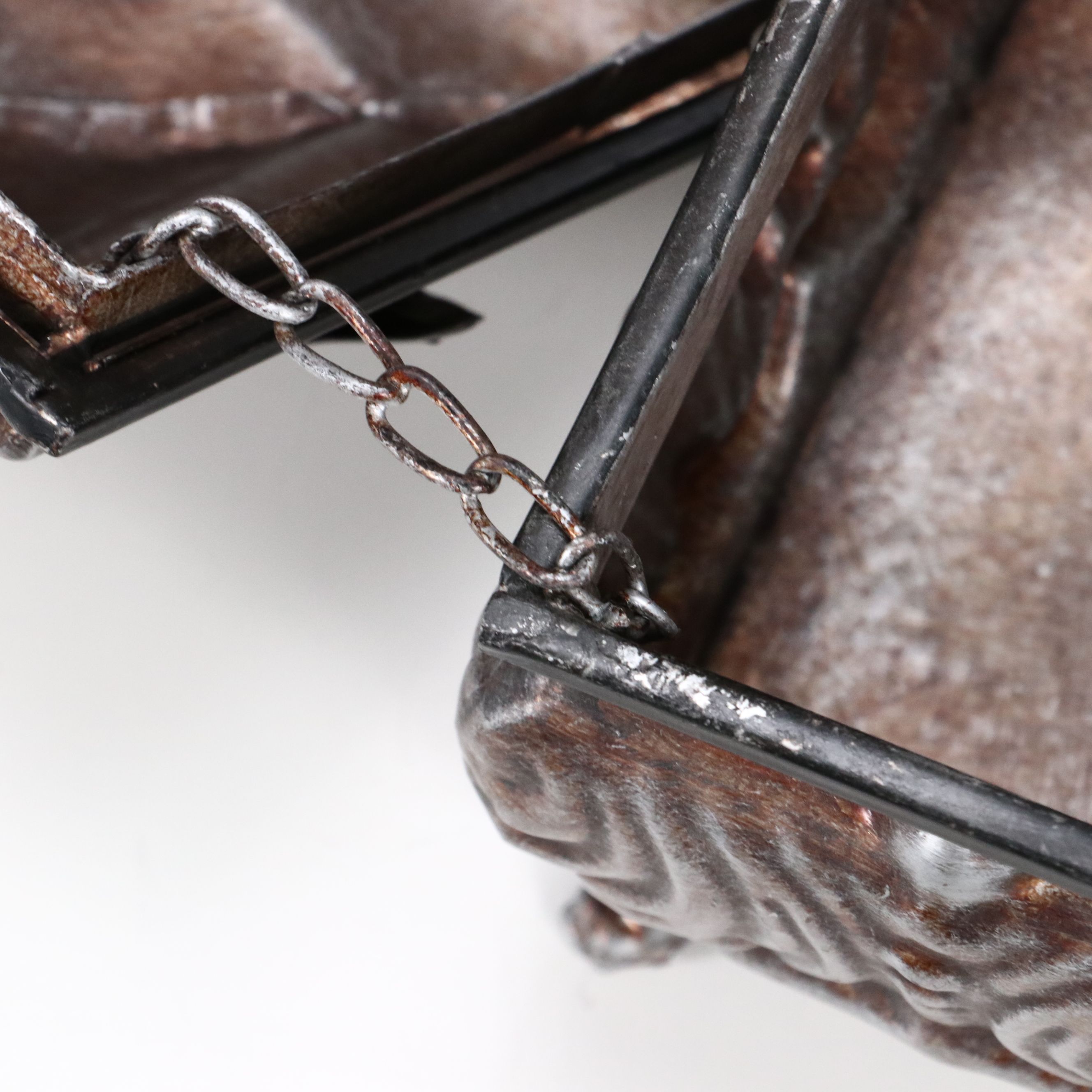 Ceramic Urn Table Lamp with Large Wall Clock and Decorative Containers