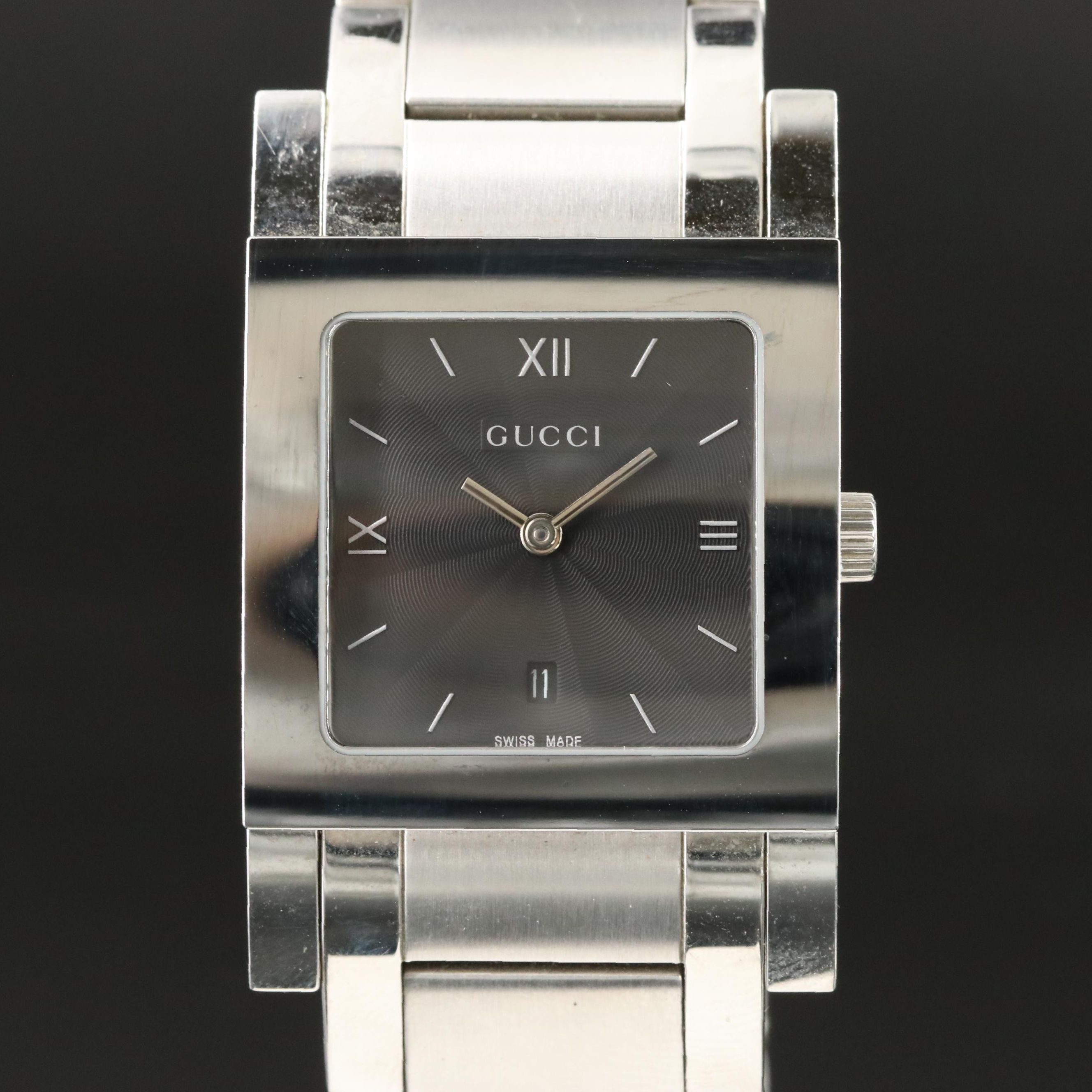 Gucci 7900M.1 Stainless Steel Date Watch