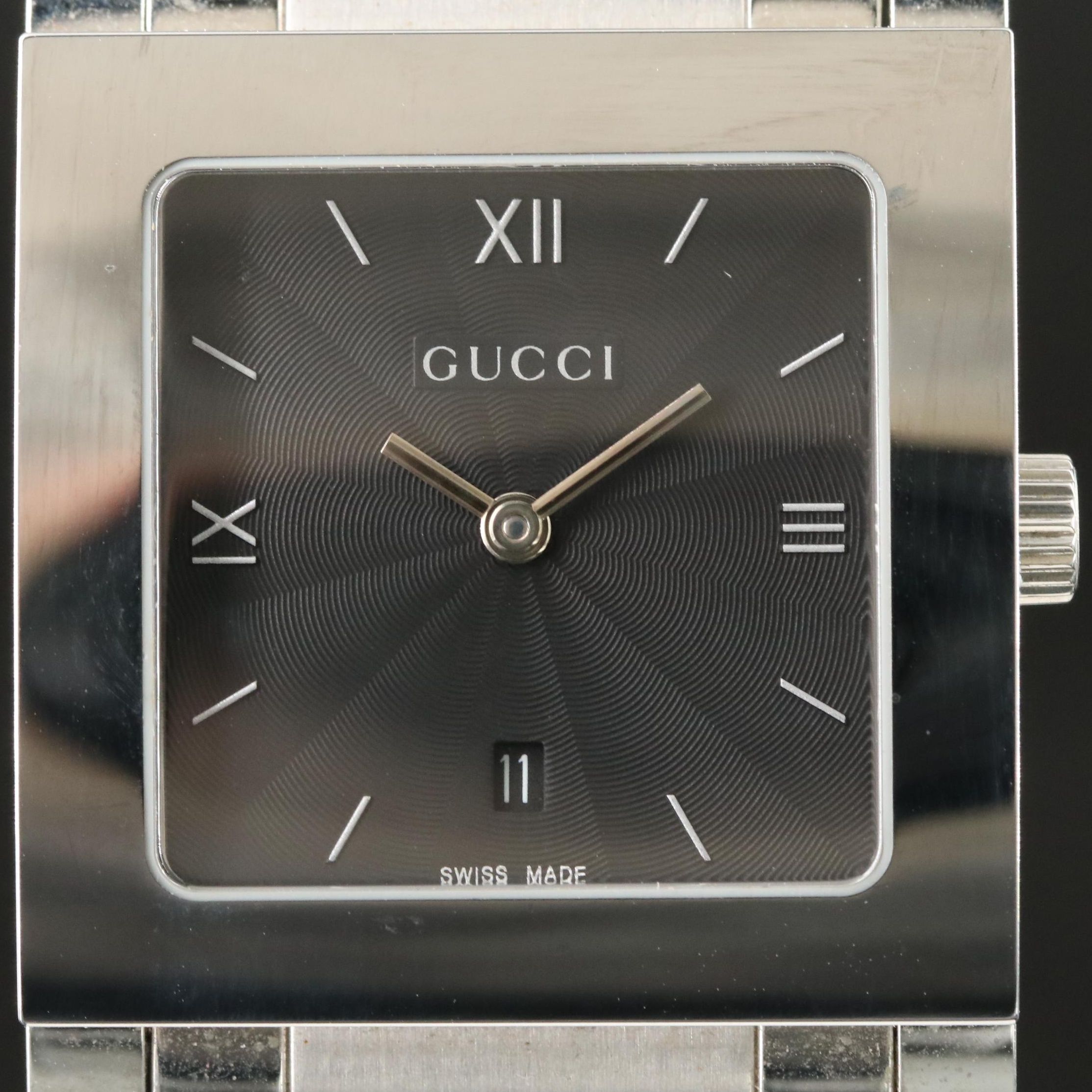 Gucci 7900M.1 Stainless Steel Date Watch