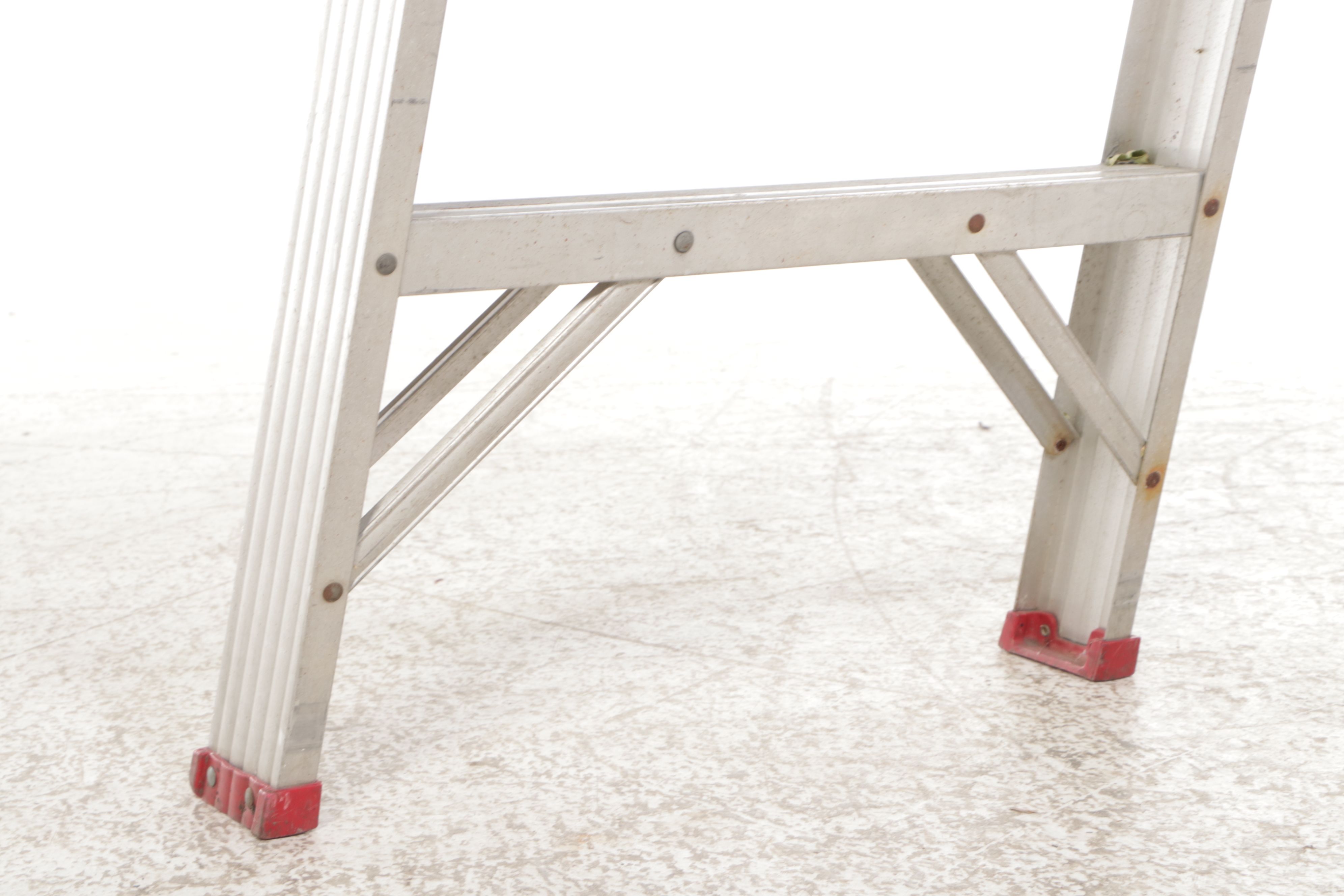 70" Aluminum Step Ladder