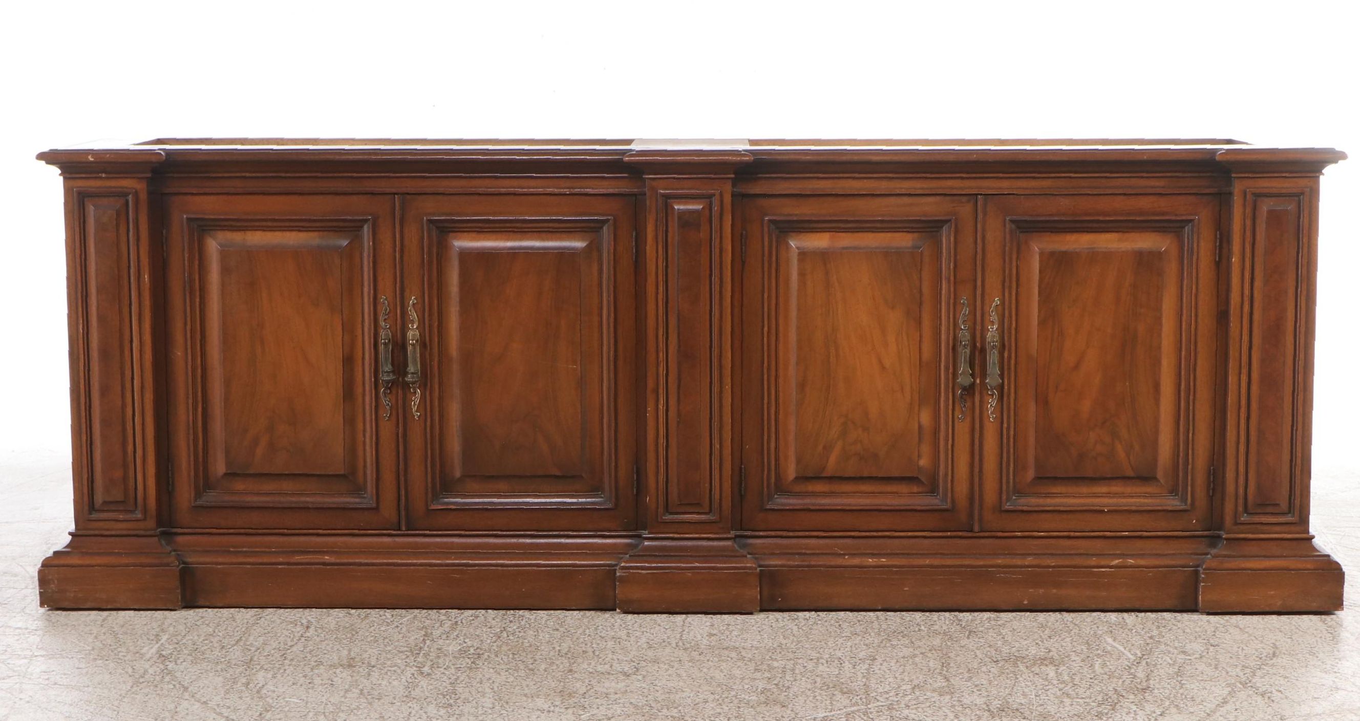 Romweber "Monarch" Mahogany Finish China Cabinet