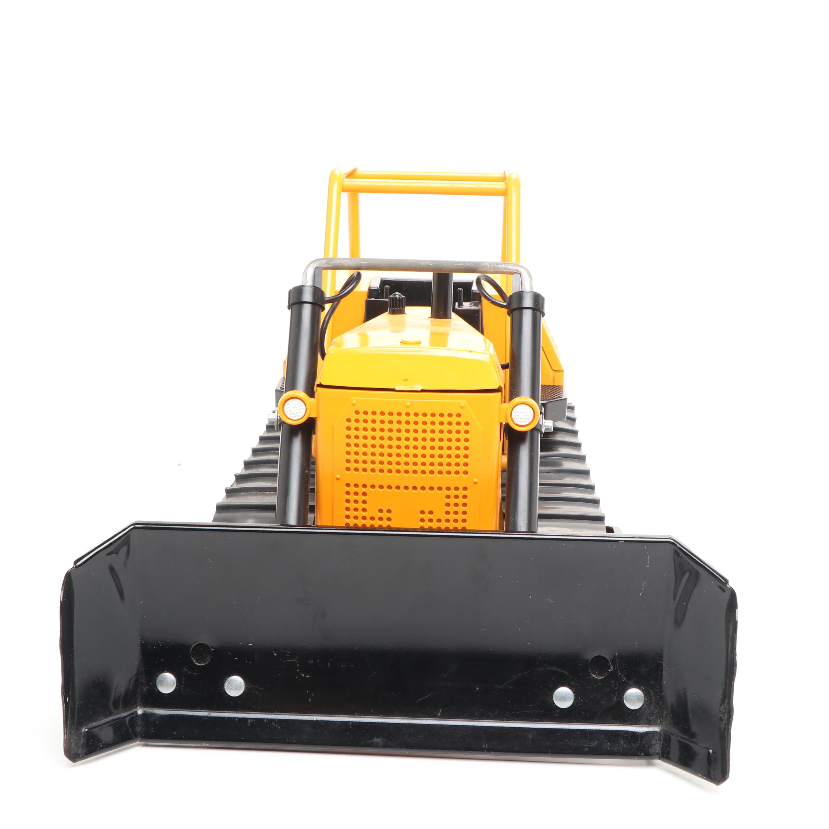 Tonka Pressed Steel Mighty Bulldozer