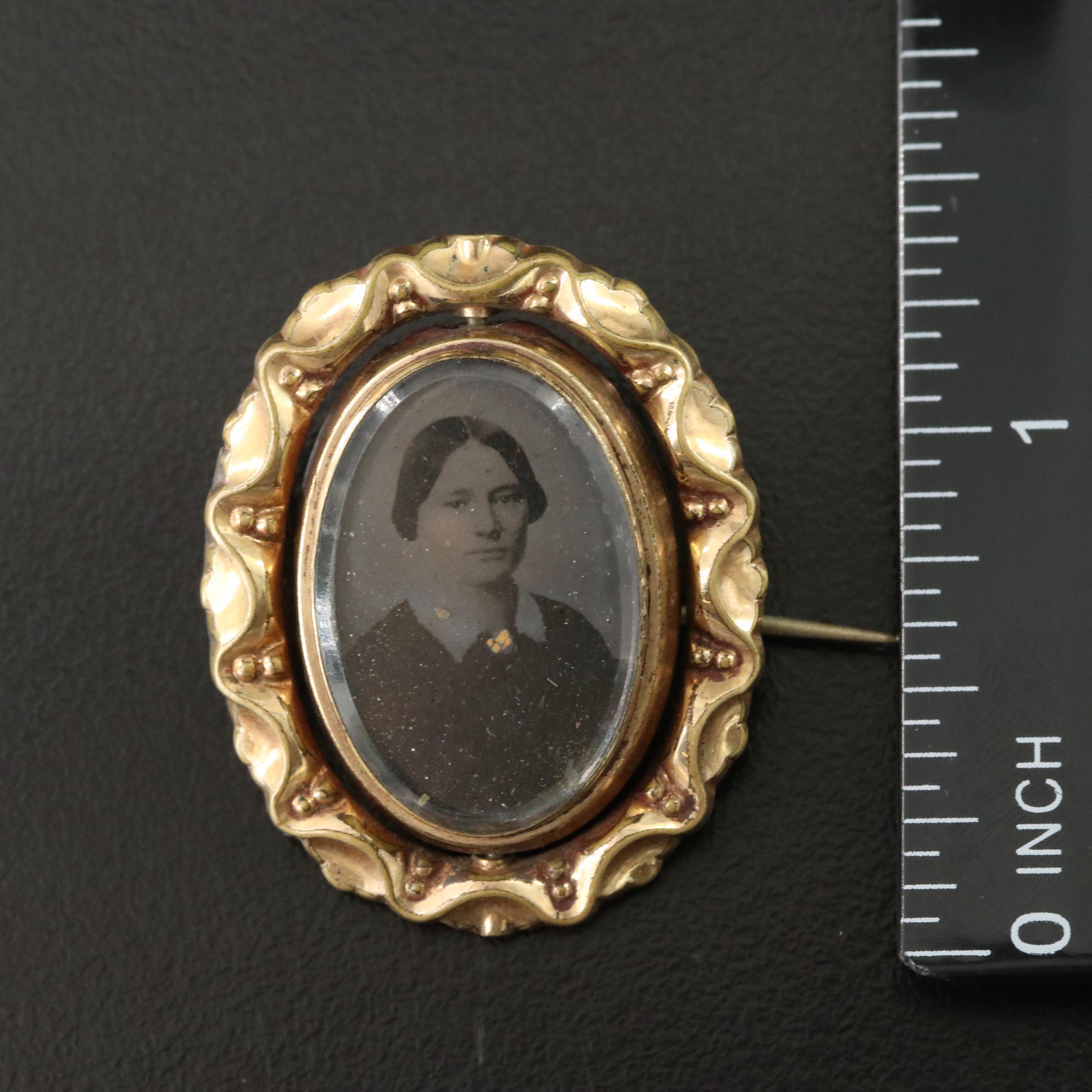 Victorian Mourning Brooch with Reversible Centerpiece