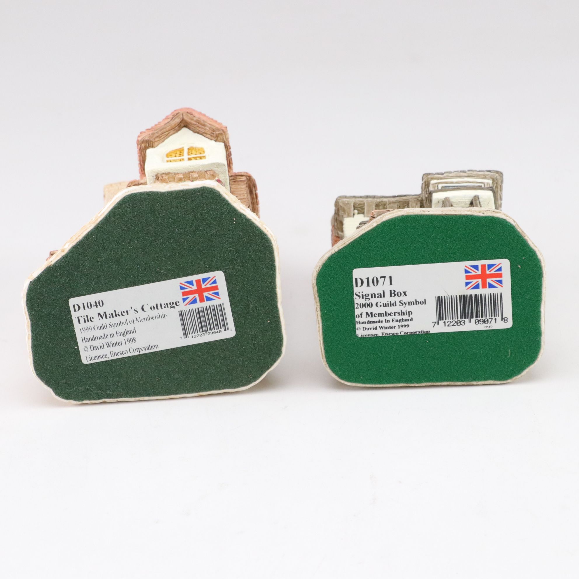 Collection of Five David Winter Cottages Including 1997 "Sextons" & "Mistletoe"