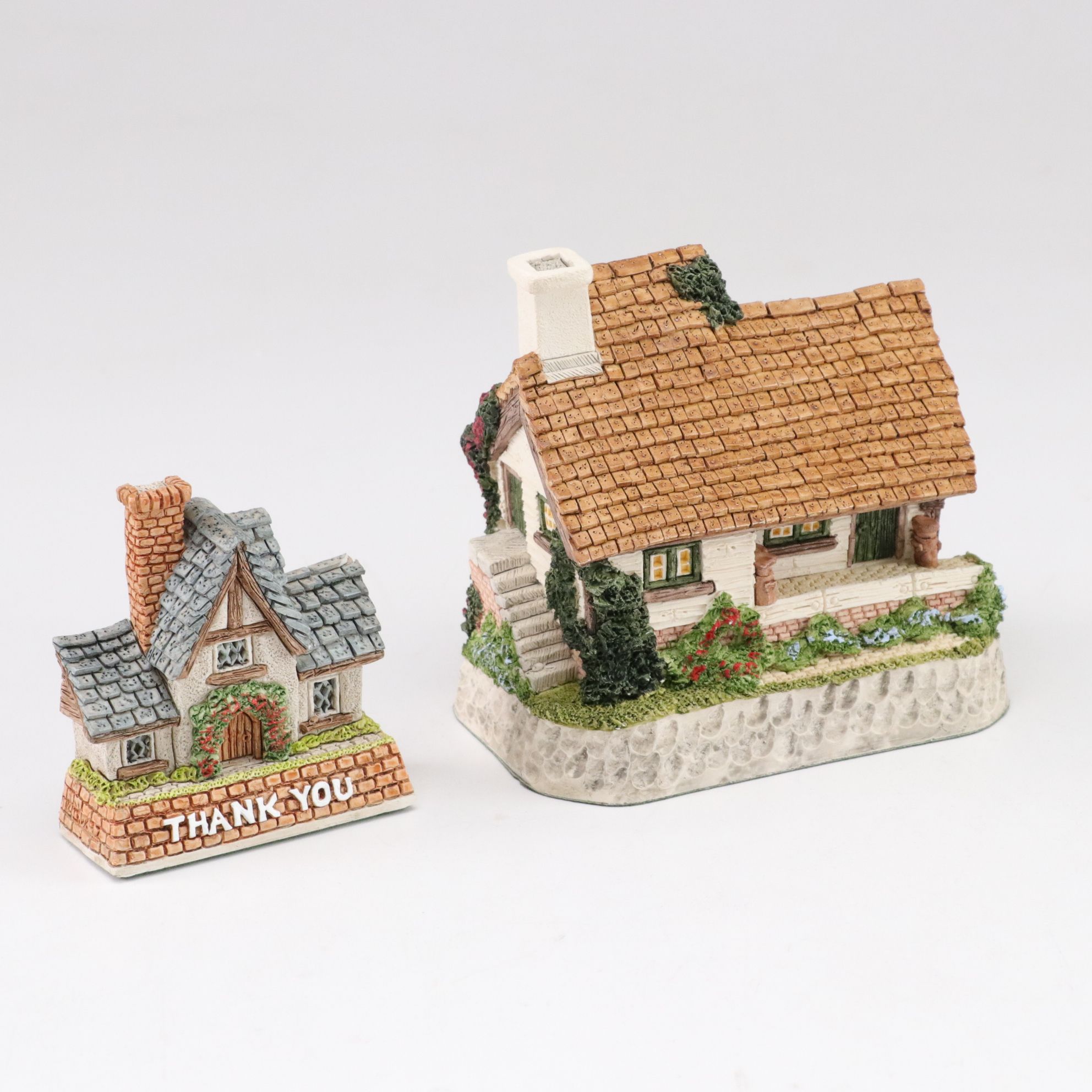 Collection of Five David Winter Cottages Including 1997 "Sextons" & "Mistletoe"