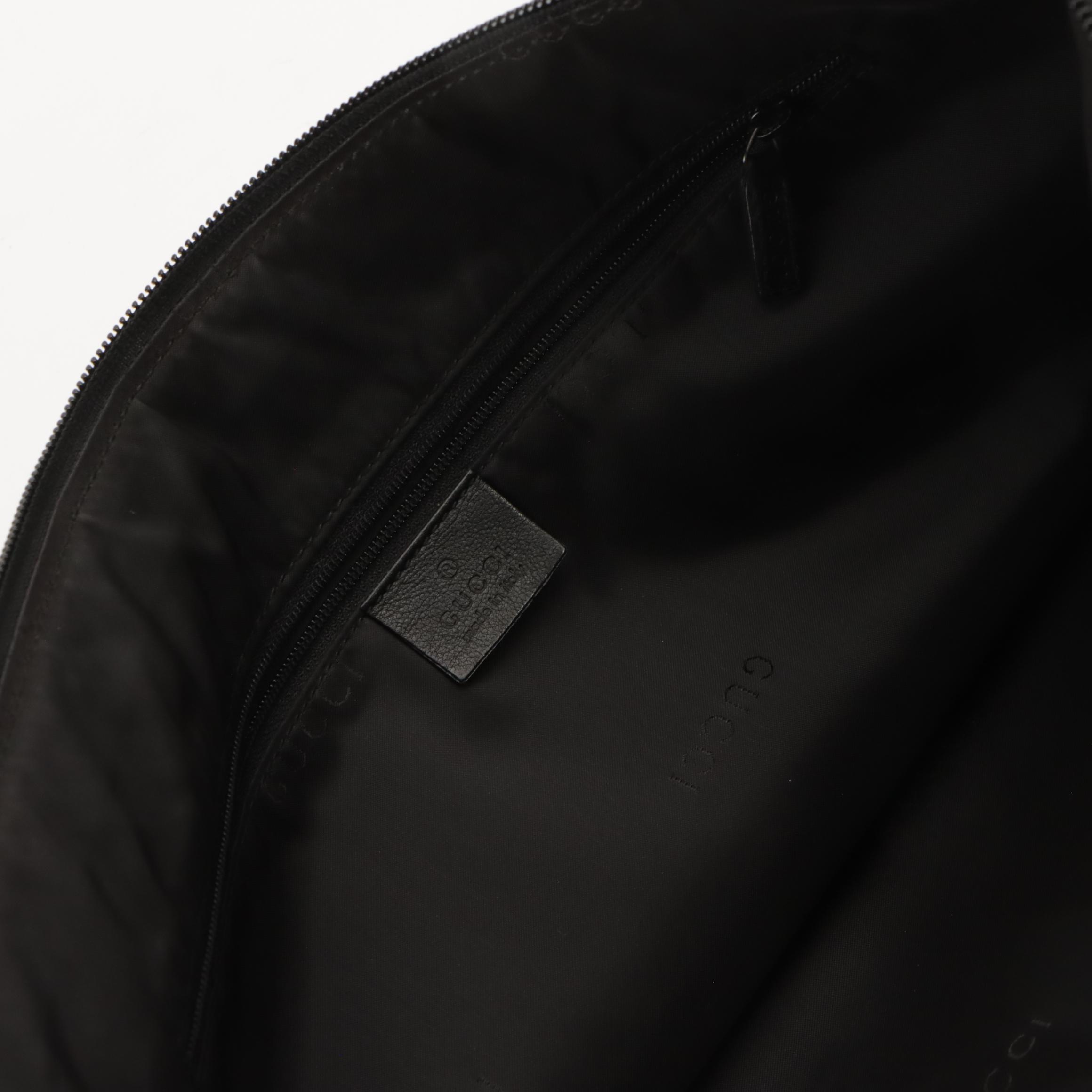 Gucci Half Moon Hobo Shoulder Bag in Black Calfskin Leather