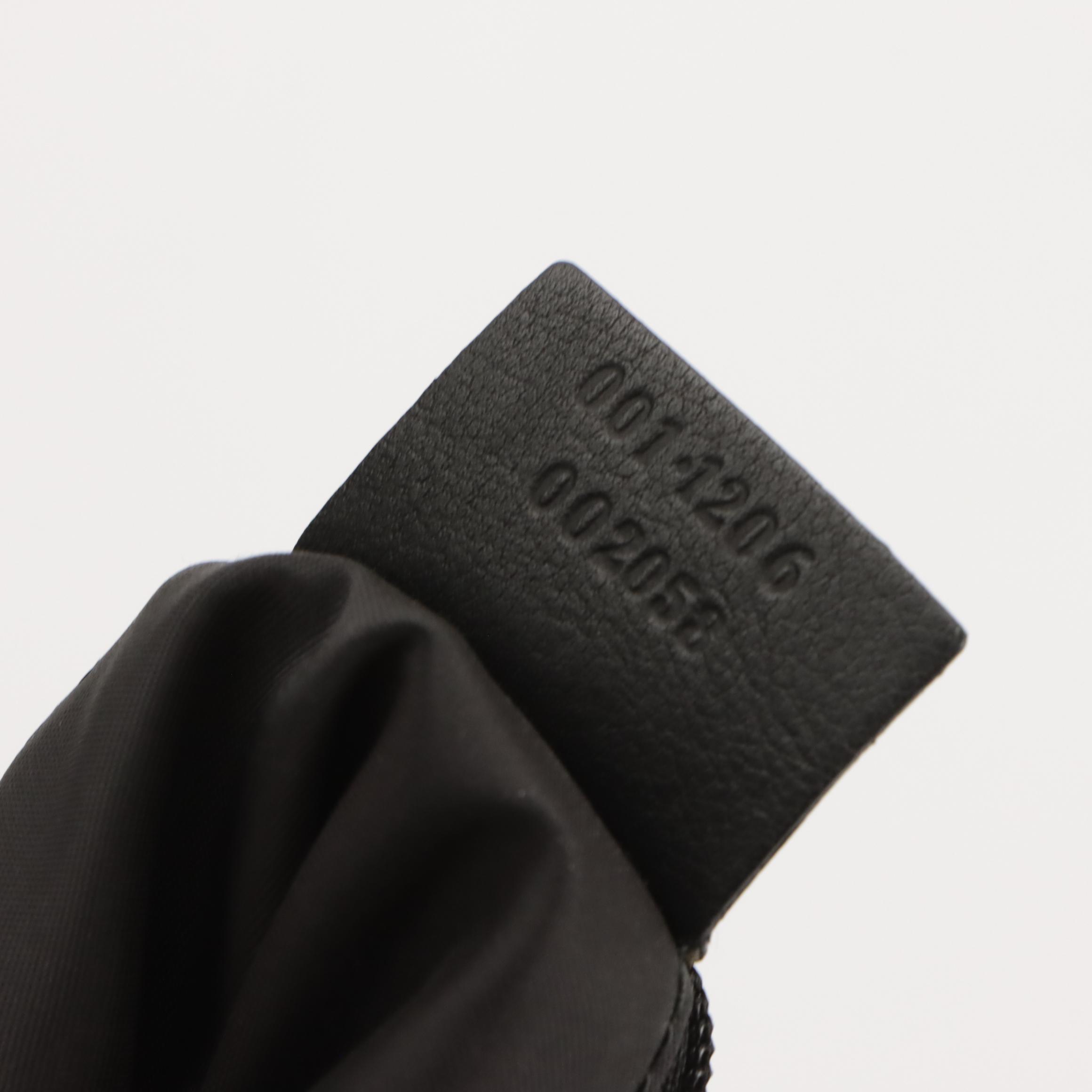 Gucci Half Moon Hobo Shoulder Bag in Black Calfskin Leather