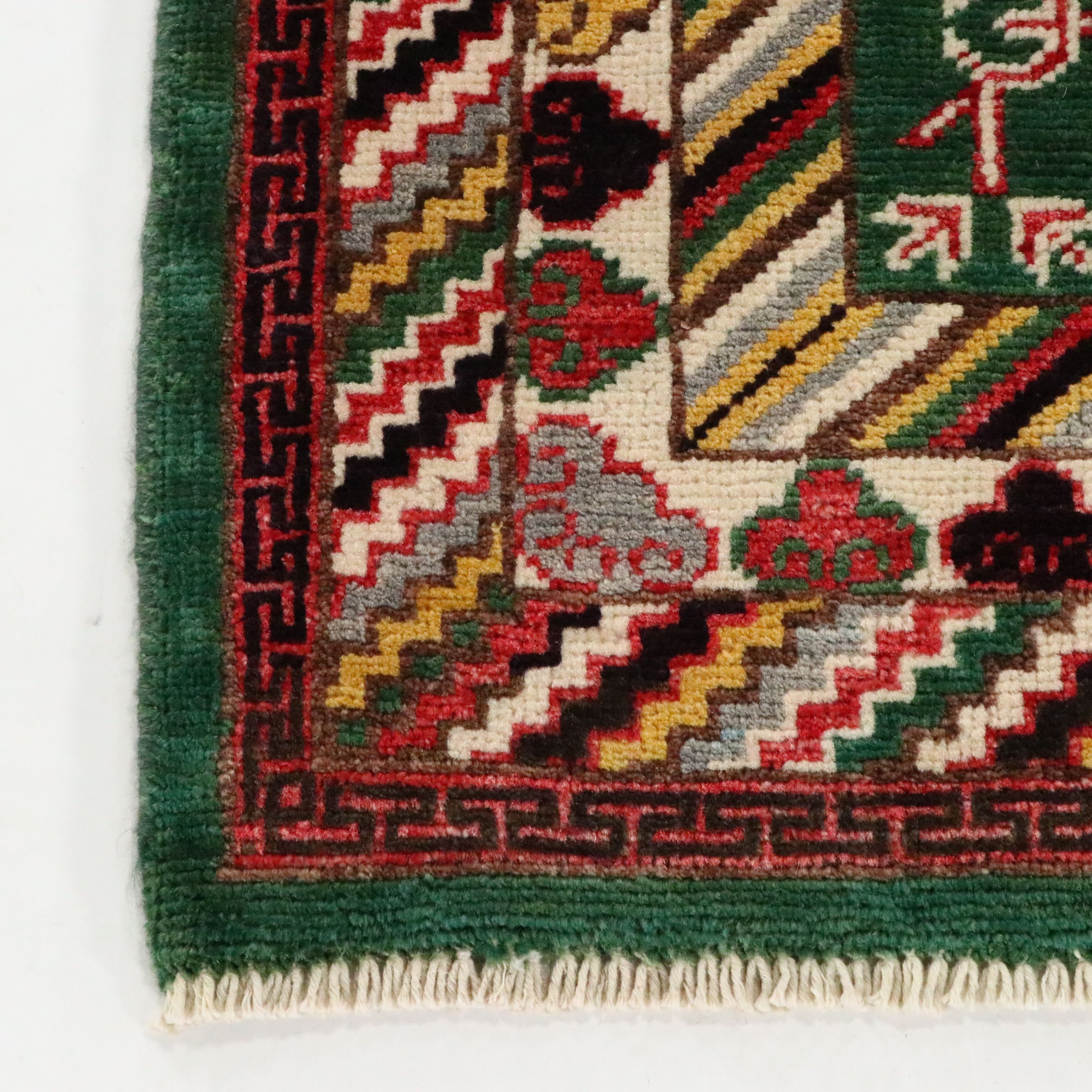 2'10 x 2'9 Hand-Knotted Caucasian Shirvan Accent Carpet