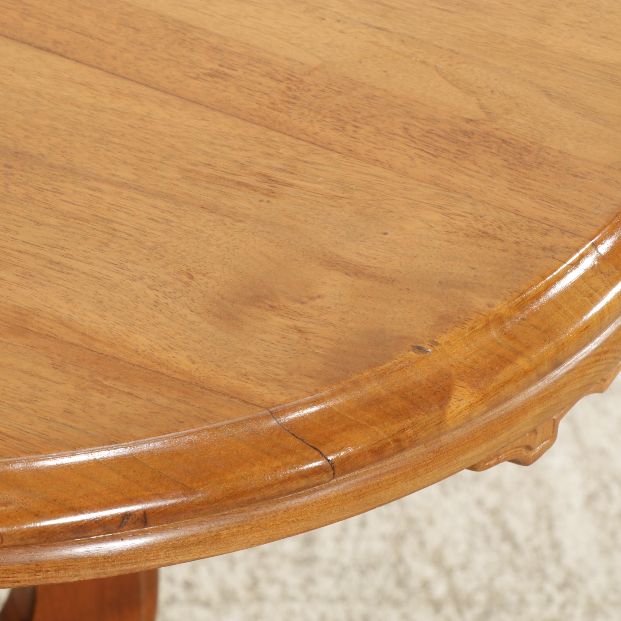 Victorian Walnut Oval Side Table, Late 19th to Early 20th Century