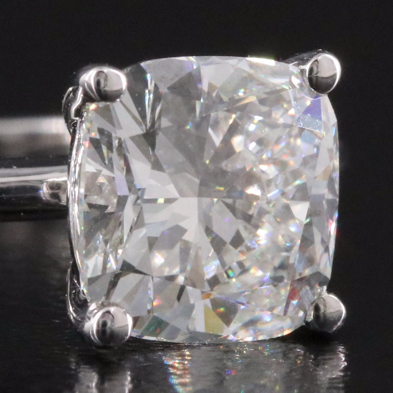 14K 2.07 CT Lab Grown Diamond Ring with Online IGI Report