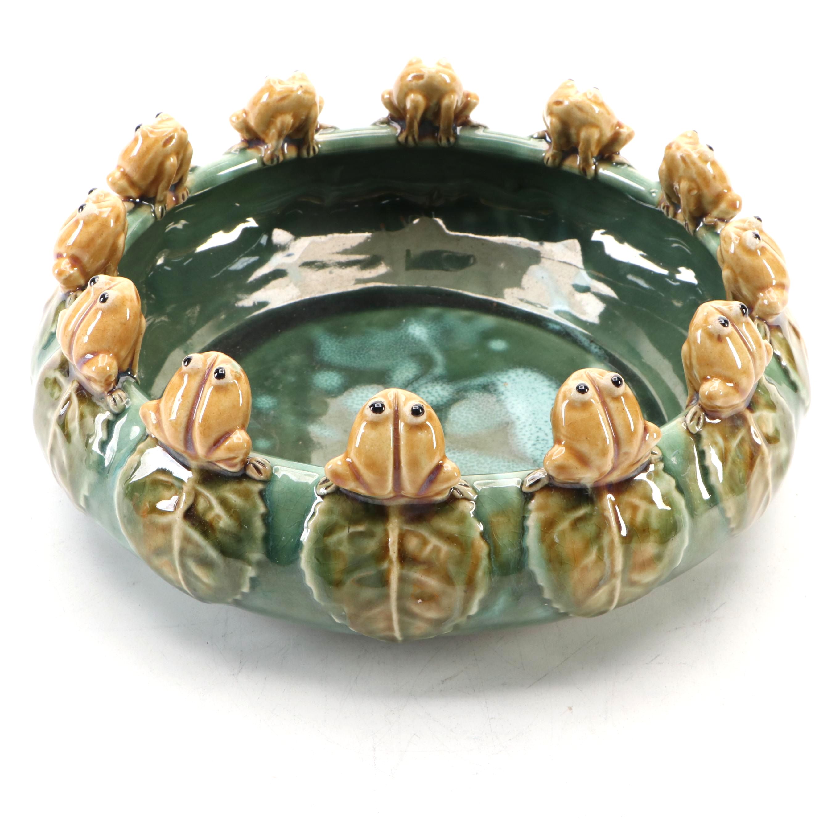 Chinese Stoneware Frog Rimmed Shallow Bowl, Mid-20th C.