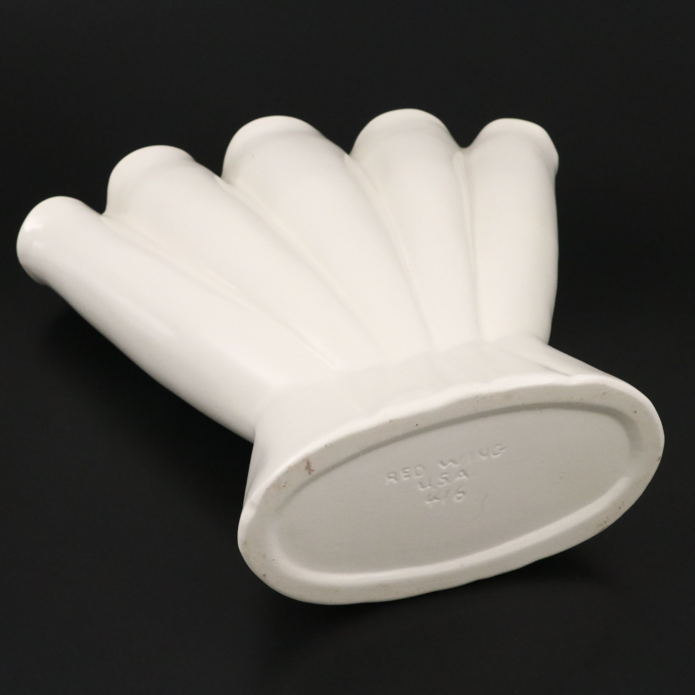 Red Wing Pottery Matte White Gladiolus Vase, Mid-20th Century