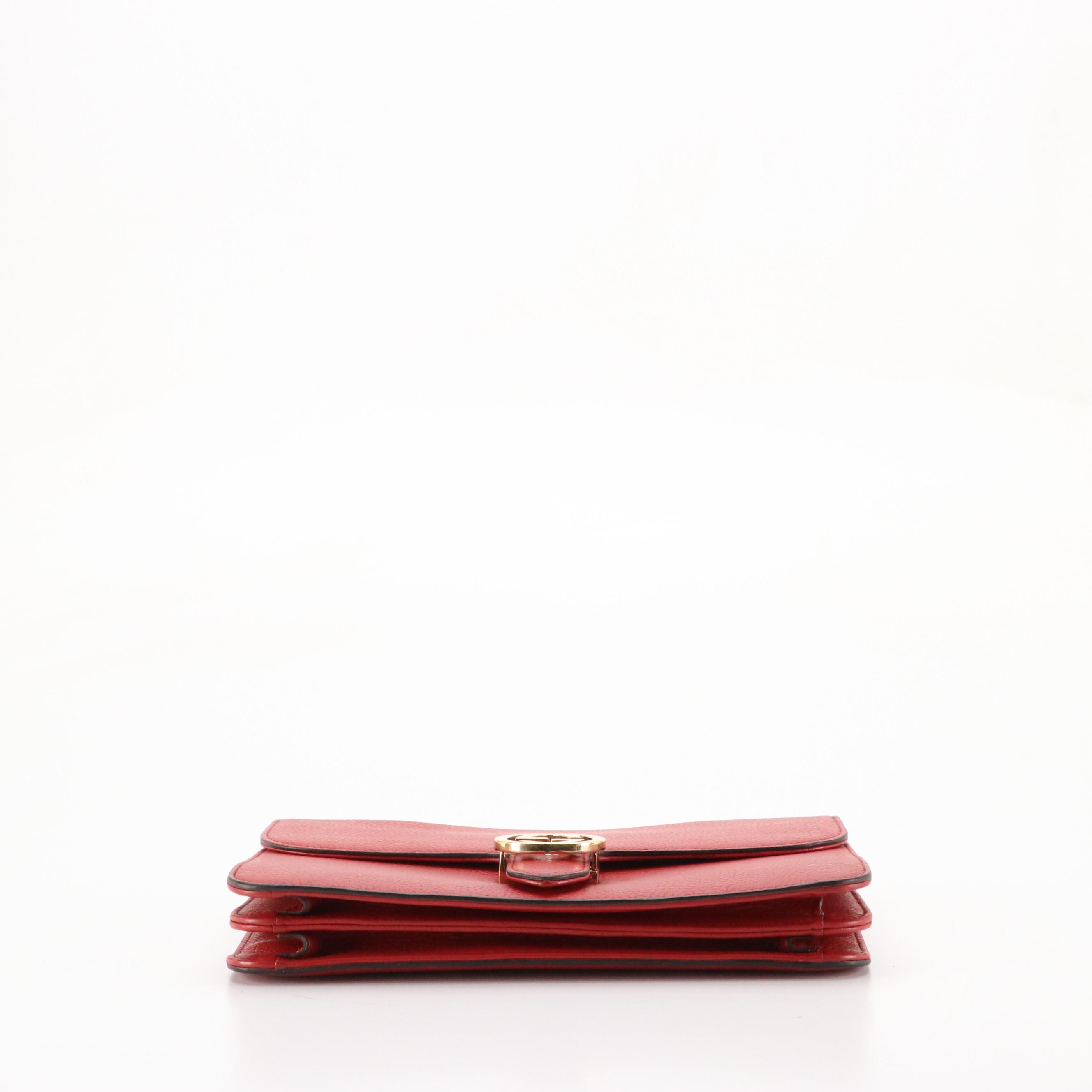 Gucci Interlocking GG Dollar Shoulder Bag in Red Grained Leather