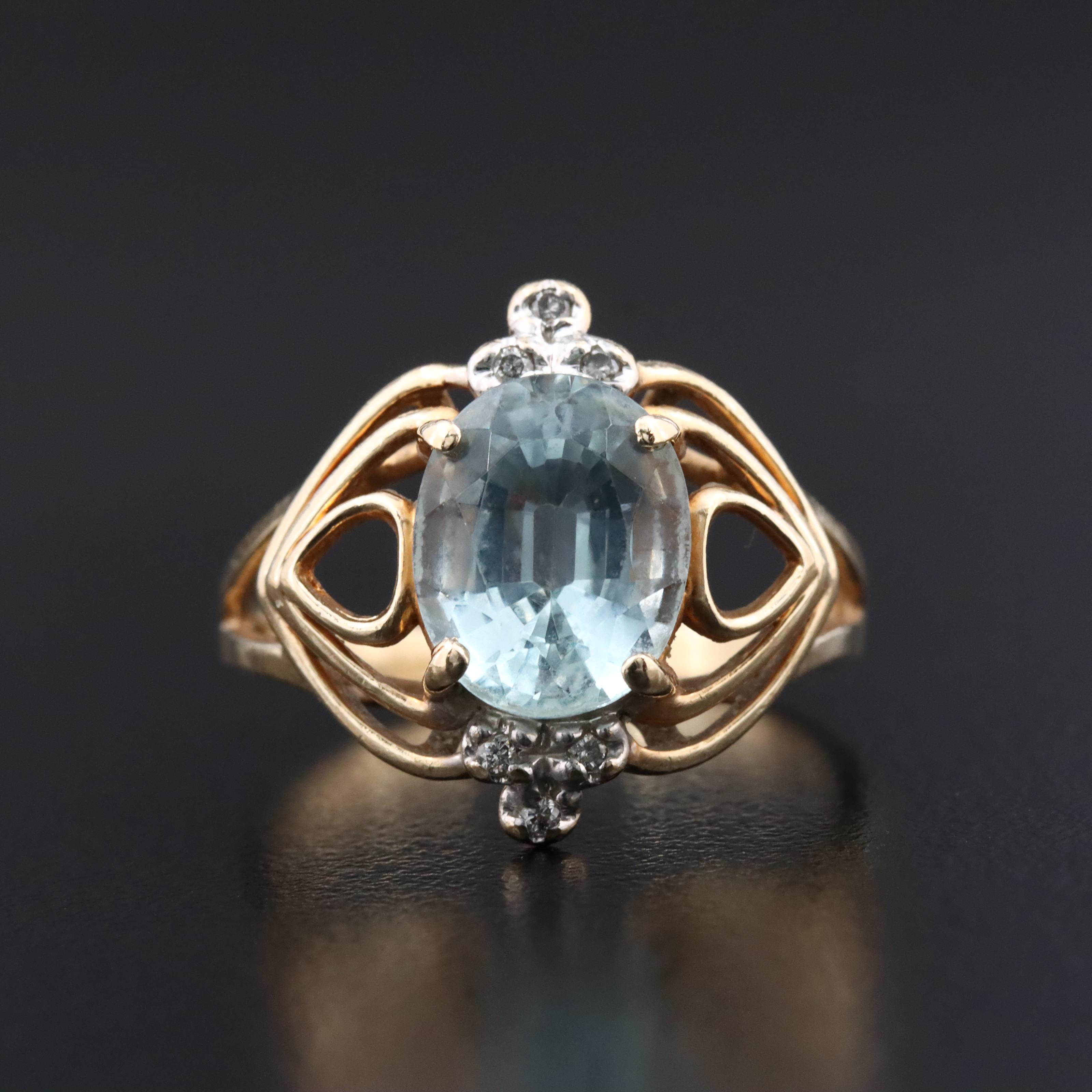 14K Aquamarine and Diamond Ring