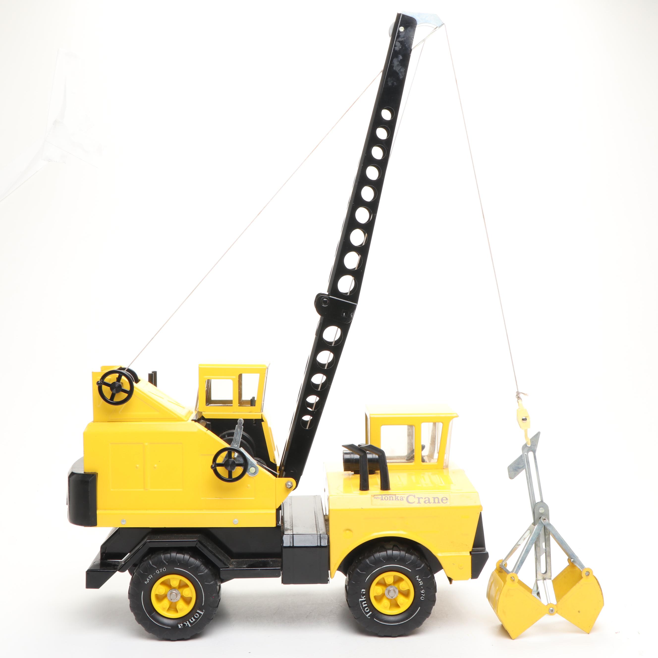 Tonka Pressed Steel Mighty Dump Truck and Crane, Mid to Late 20th Century