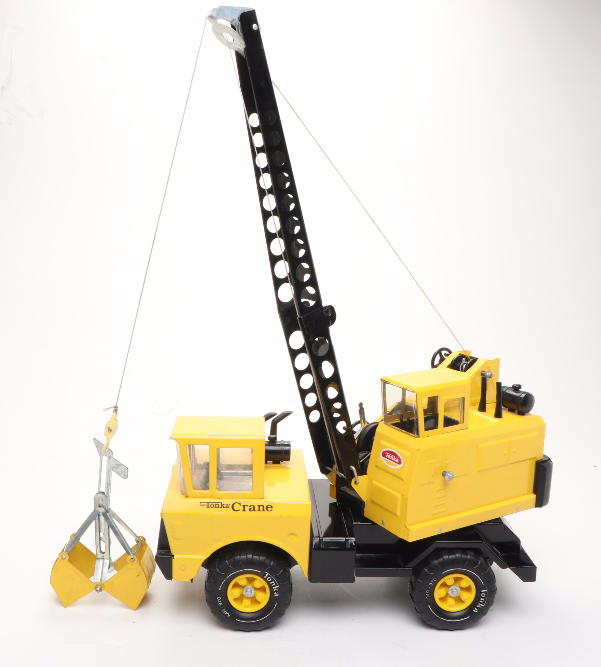 Tonka Pressed Steel Mighty Dump Truck and Crane, Mid to Late 20th Century