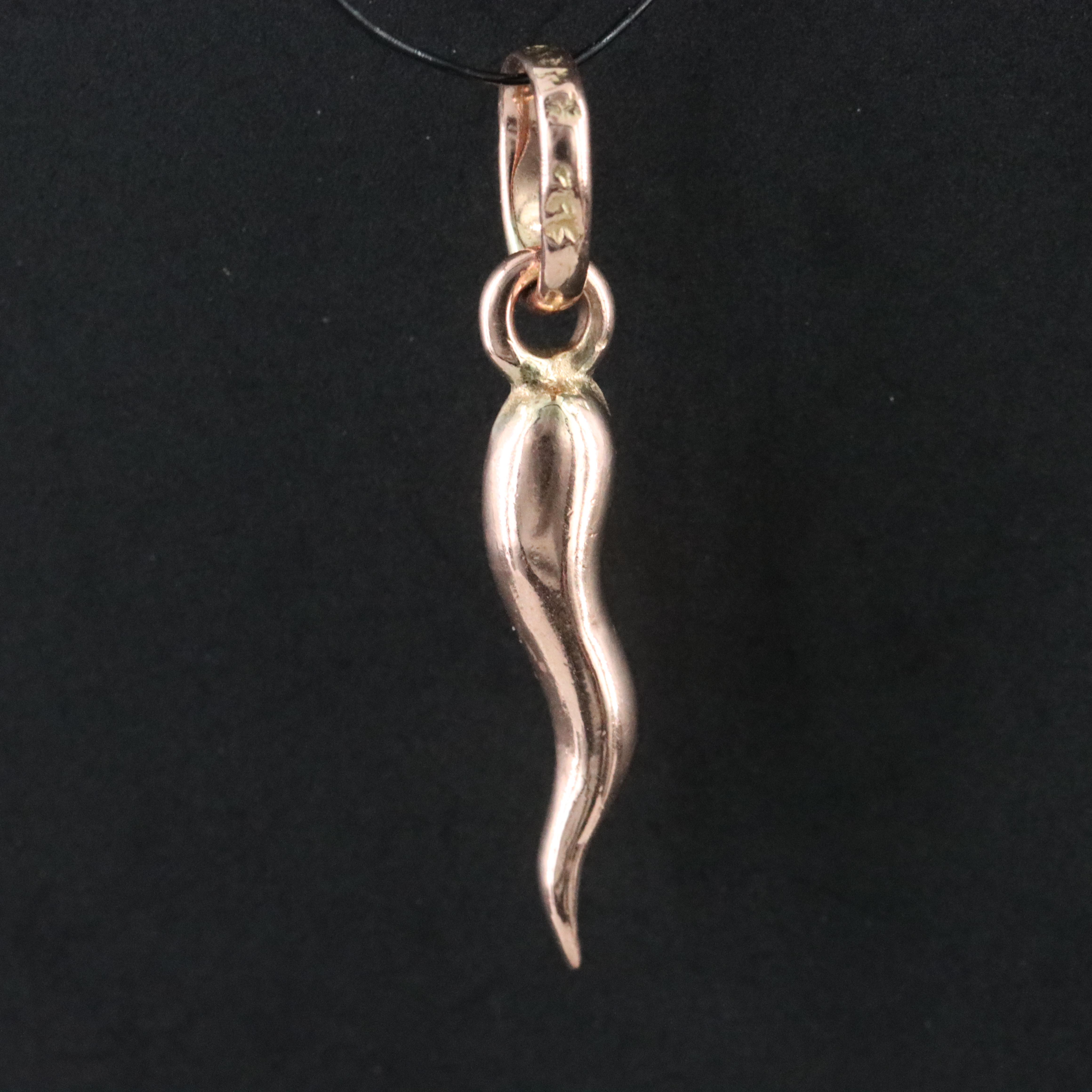 9K Rose Gold Cornicello Charm Pendant