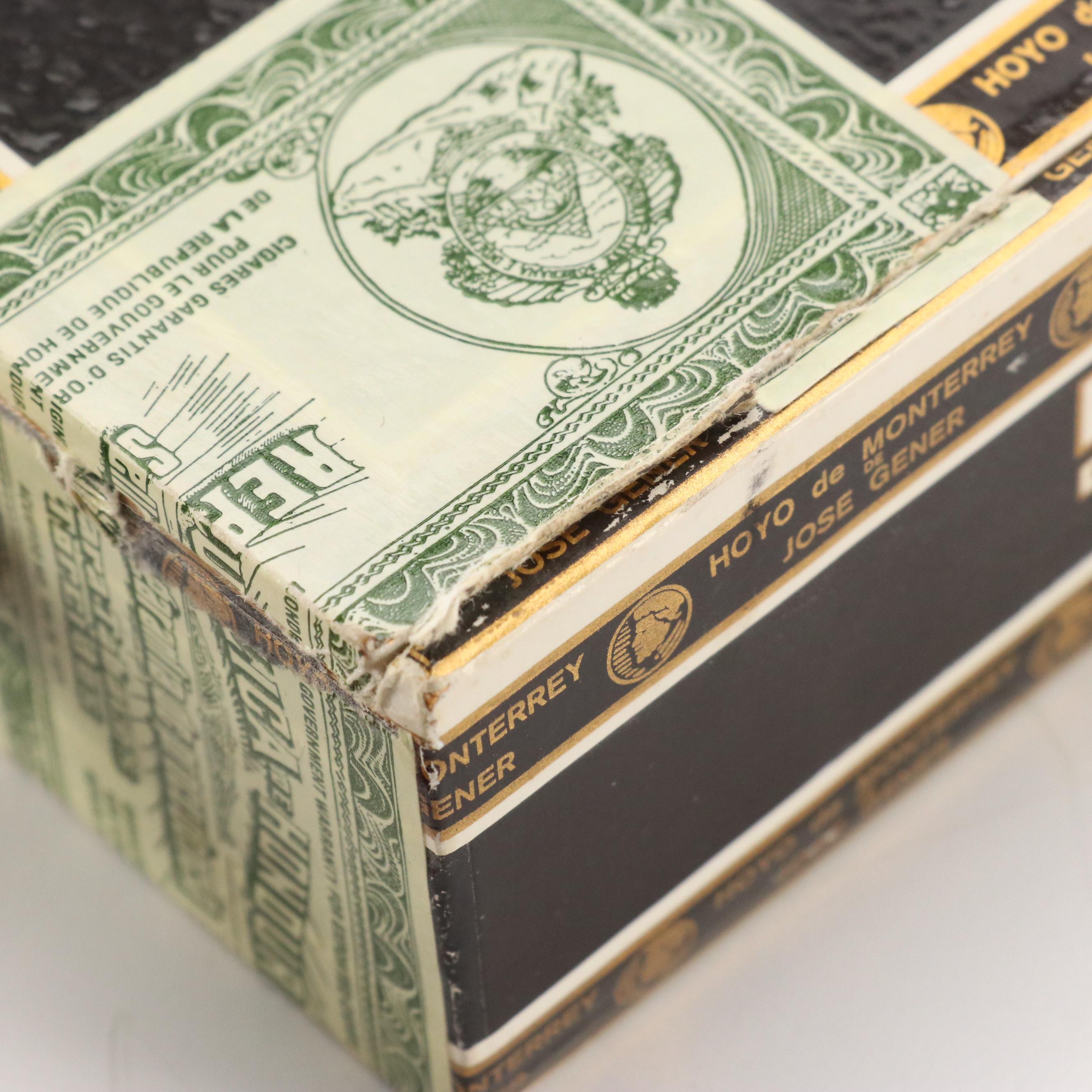 Hoyo De Monterrey de José Gener Cigar Box Purse with Bead Handle