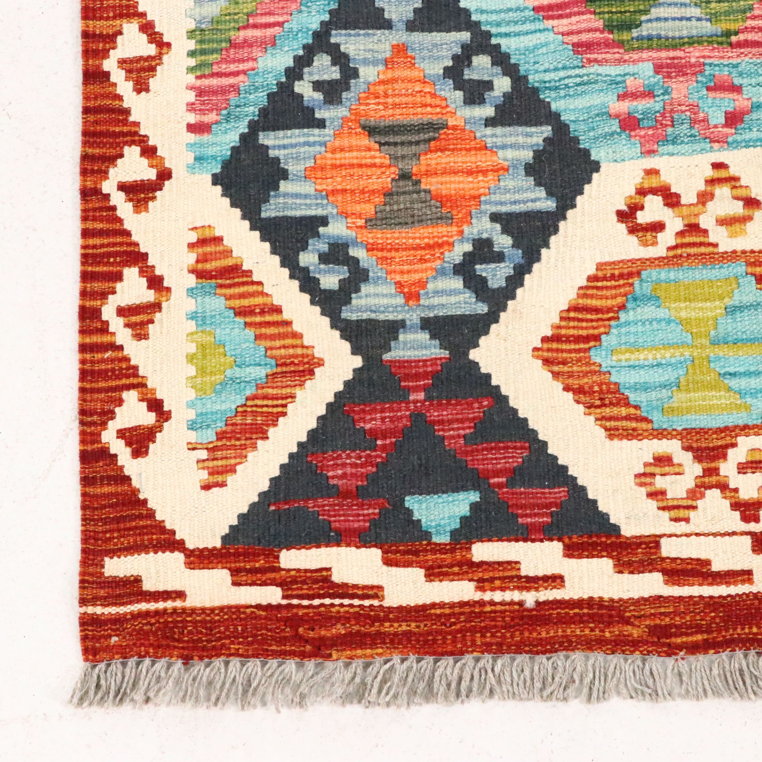 2'8 x 9'5 Handwoven Pakistani Kilim Carpet Runner