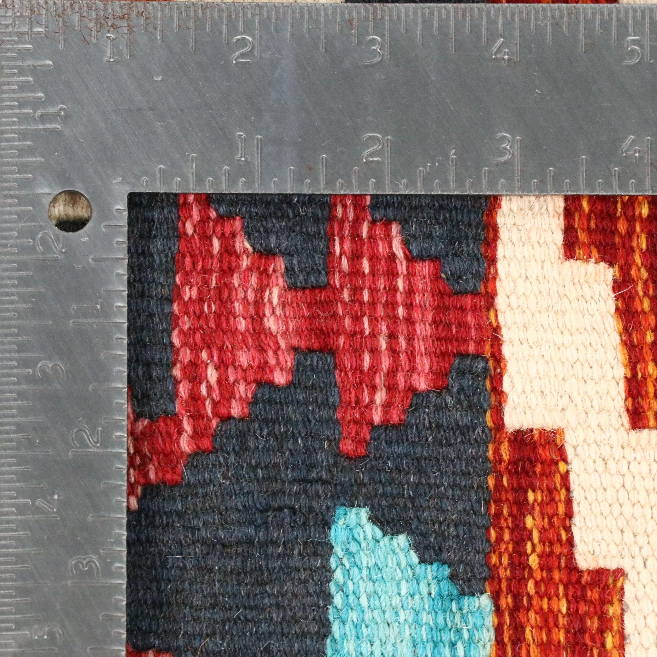 2'8 x 9'5 Handwoven Pakistani Kilim Carpet Runner