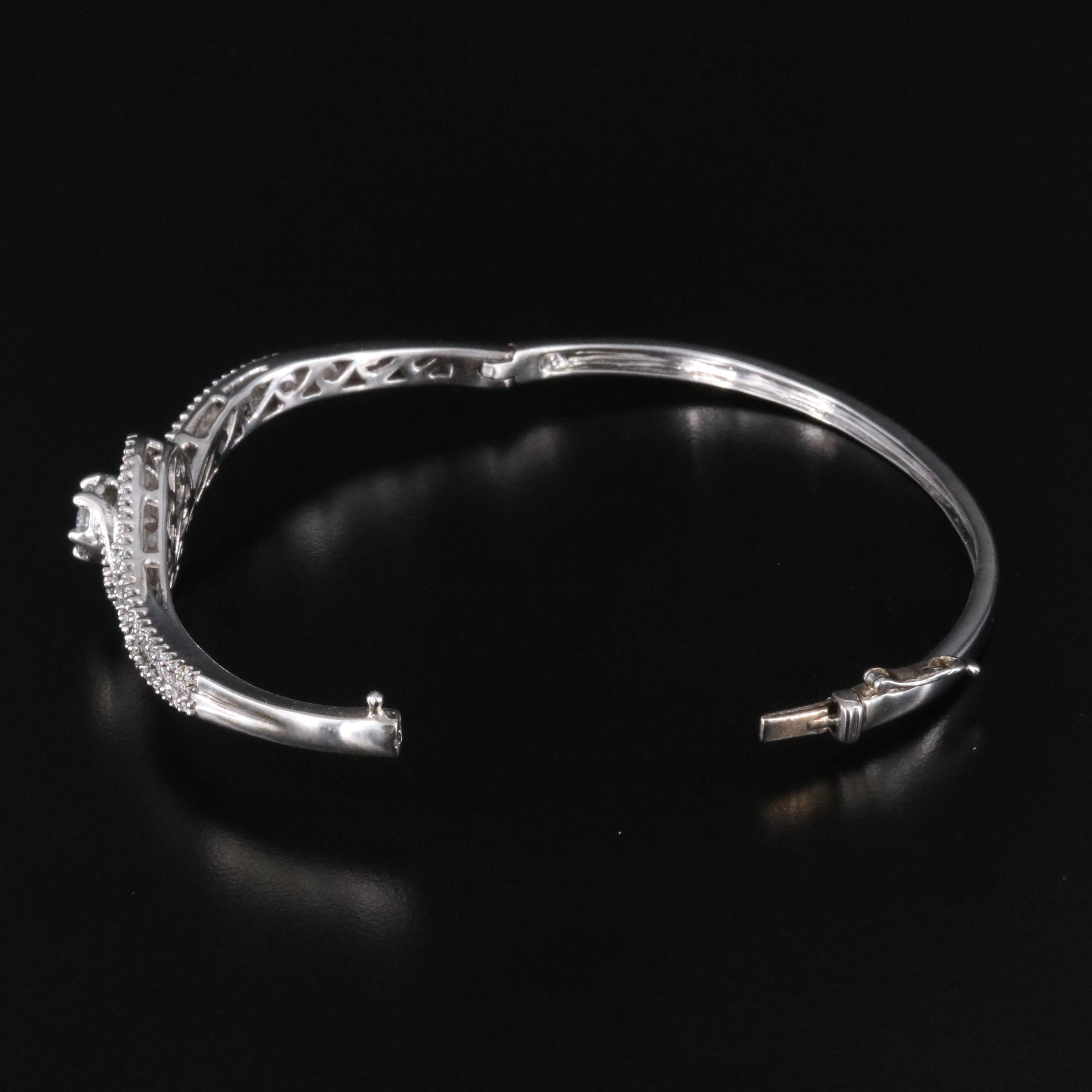 14K 2.16 CTW Diamond Hinged Bangle Bracelet