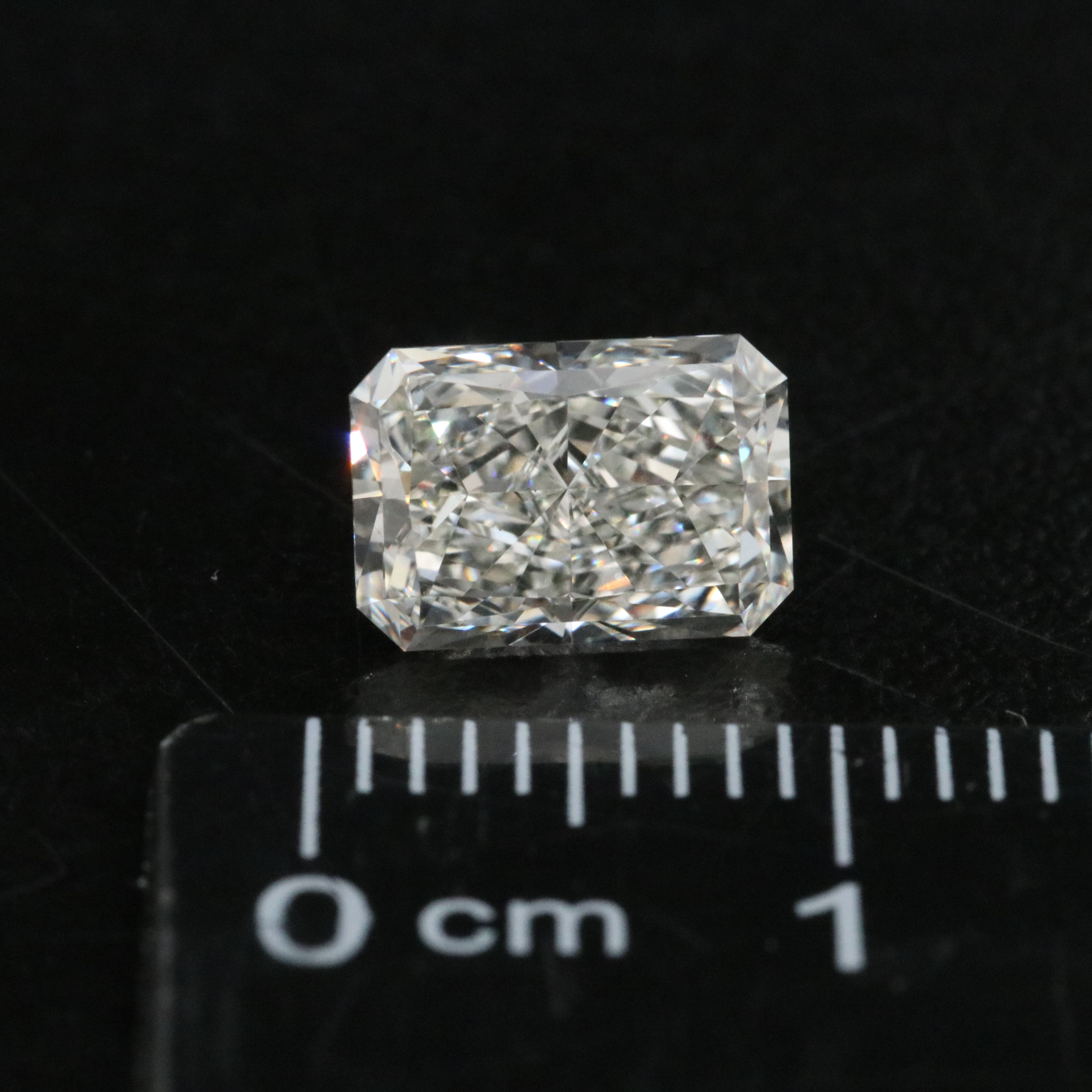 Loose 1.76 CT Lab Grown Diamond with IGI Report