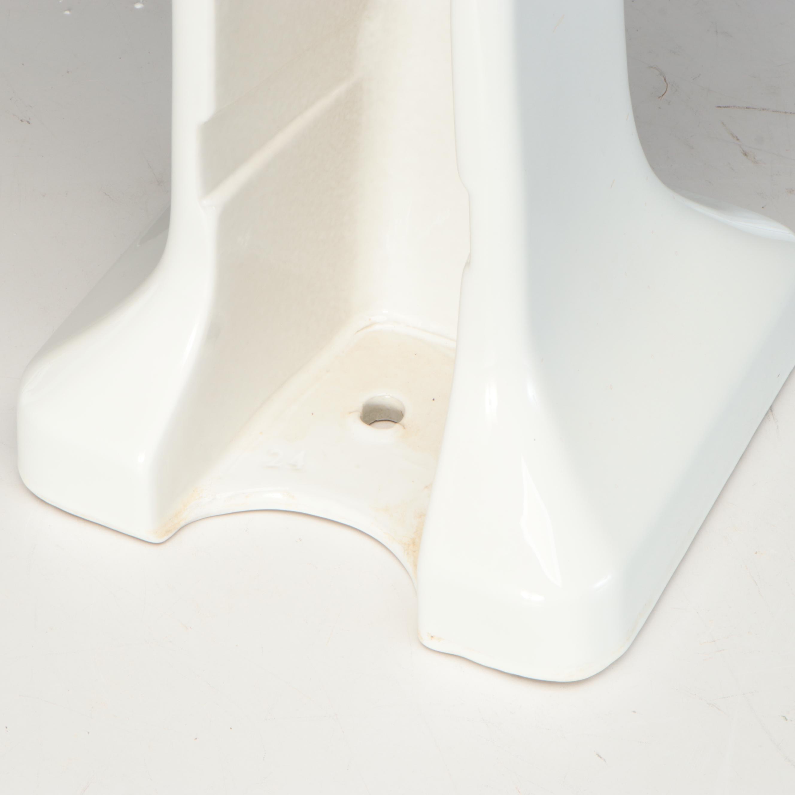 Contemporary Porcelain Bathroom Sink Pedestal