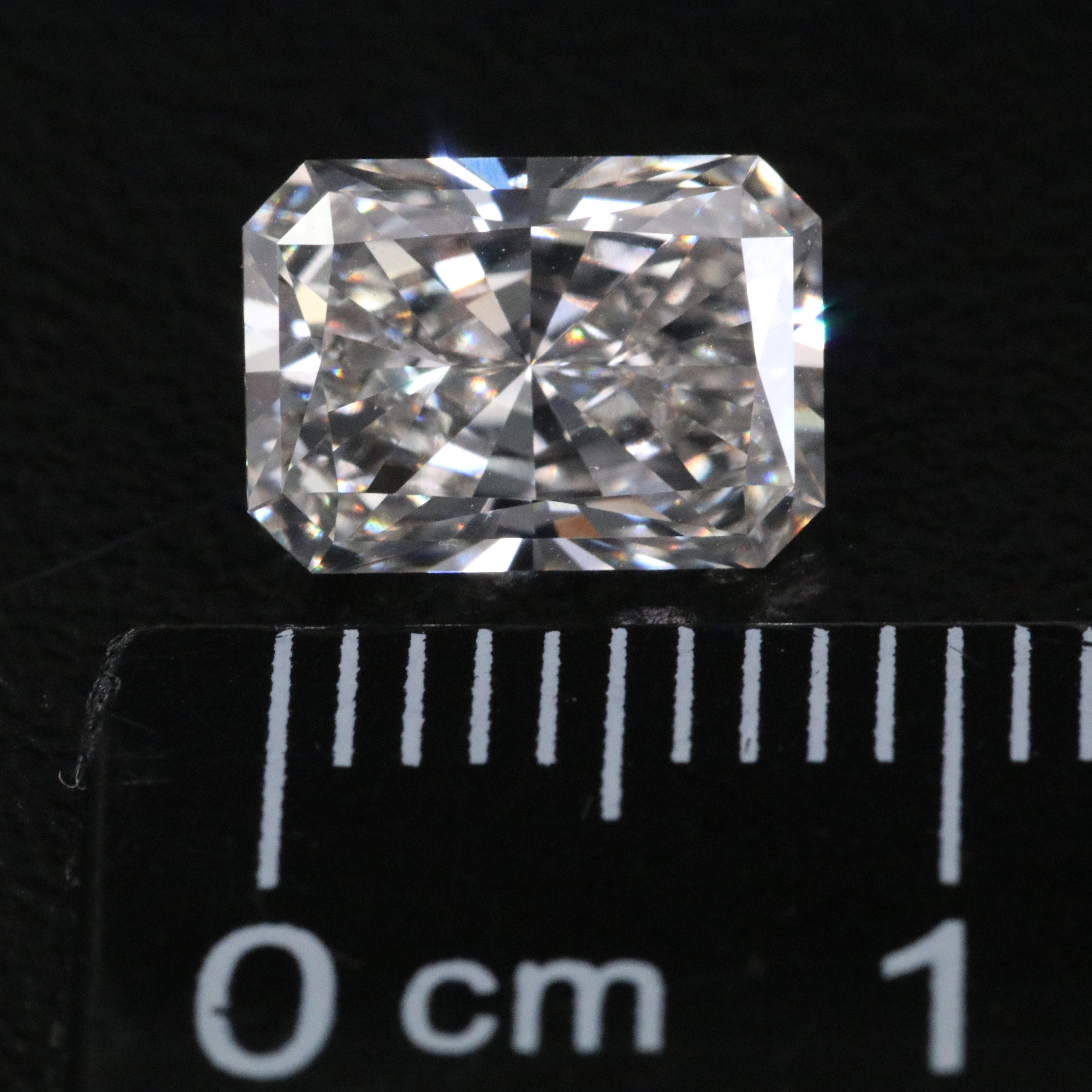 Loose 1.90 CT Lab Grown Diamond with IGI Report