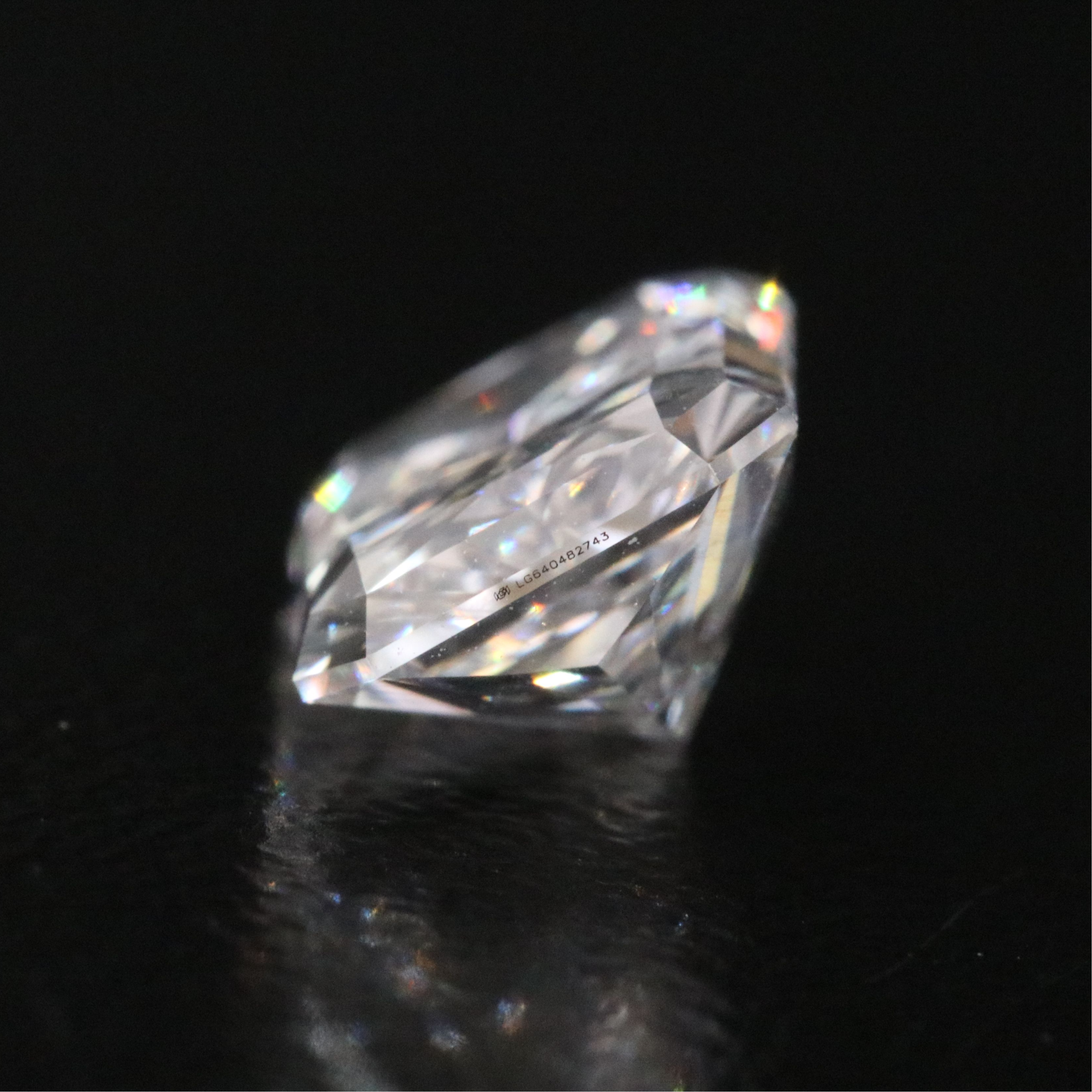 Loose 1.90 CT Lab Grown Diamond with IGI Report