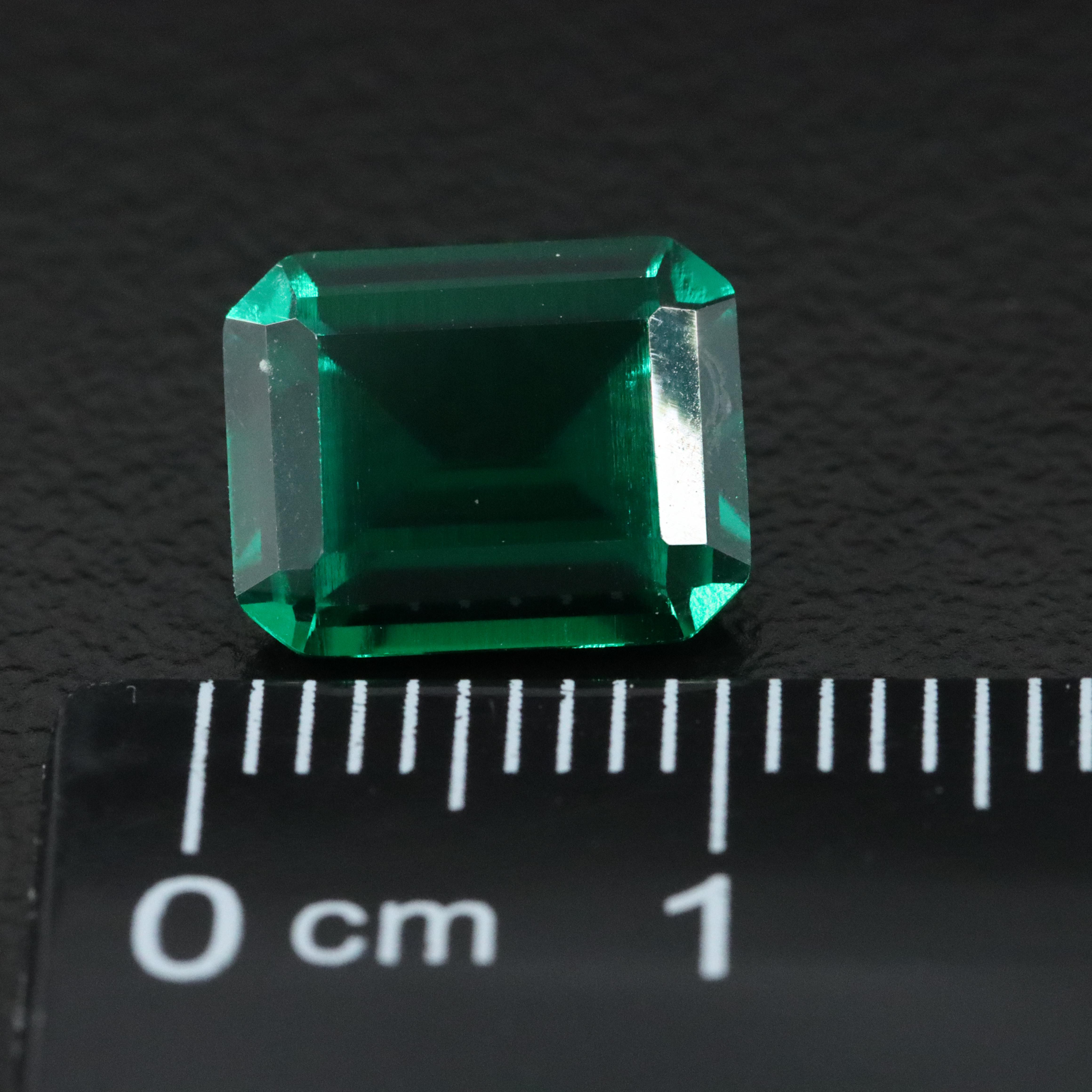 Loose 2.77 CT Lab Grown Emerald
