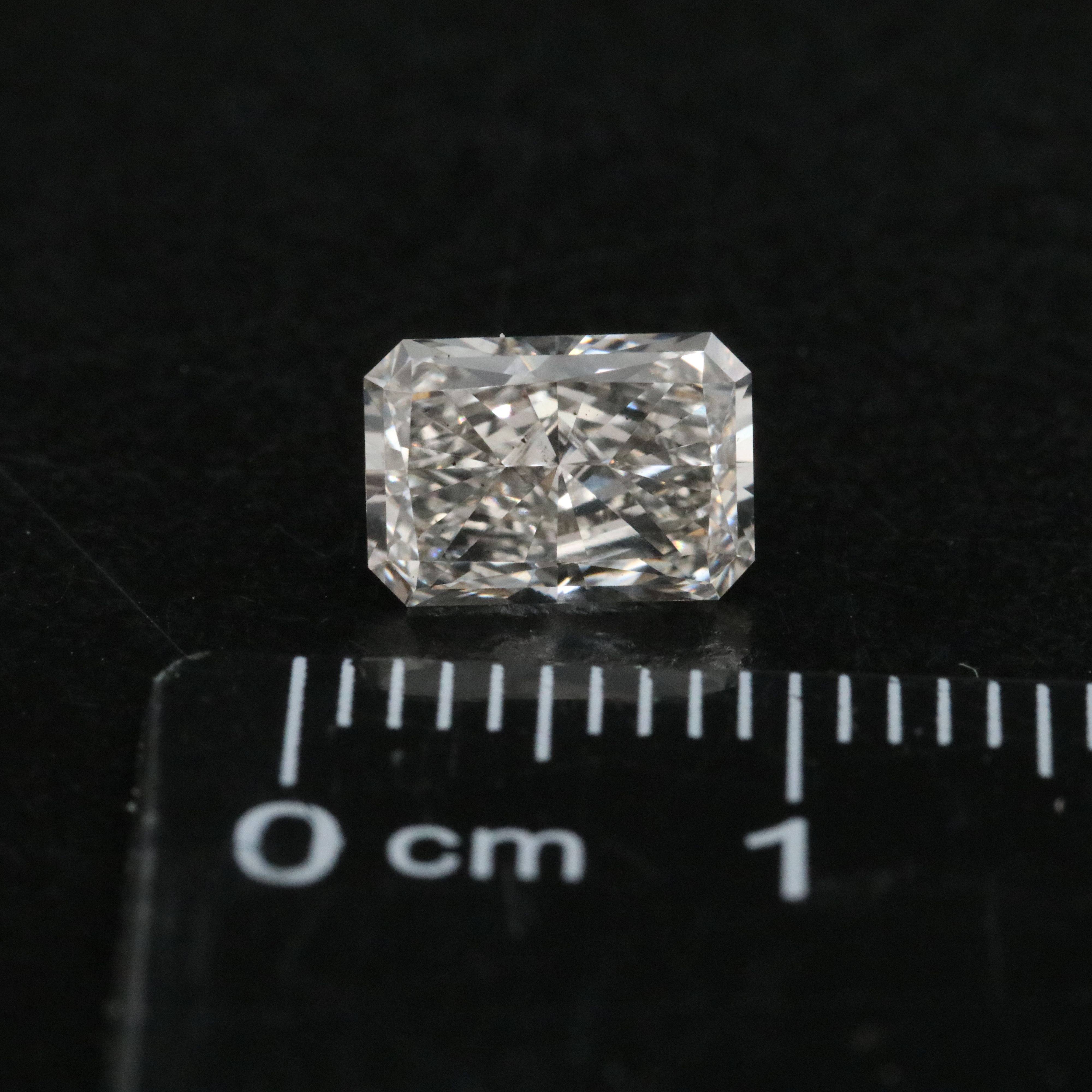 Loose 1.39 CT Lab Grown Diamond with IGI Report