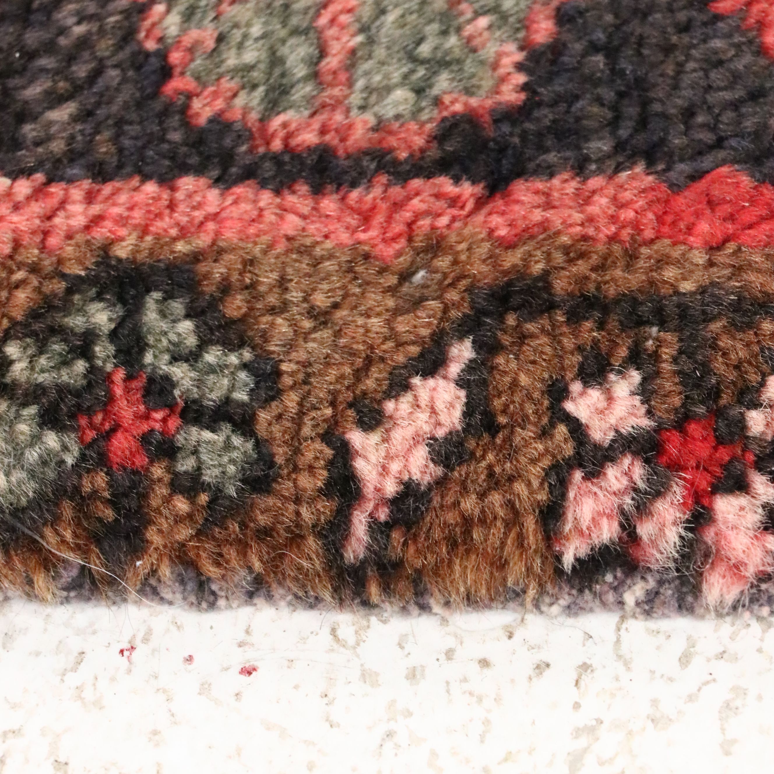 4'5 x 9'9 Hand-Knotted Persian Hamadan Area Rug