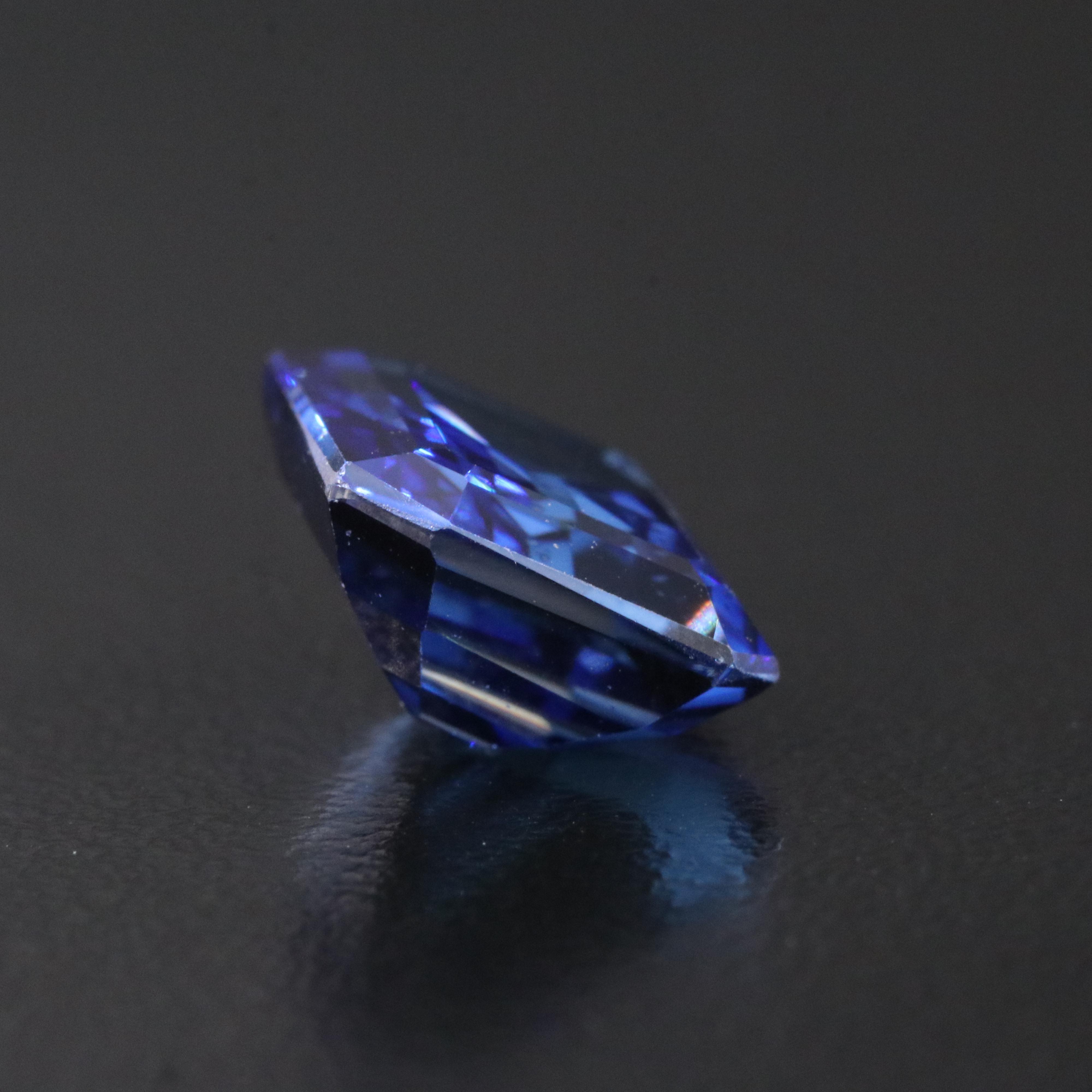 Loose 7.56 CT Lab Grown Sapphire
