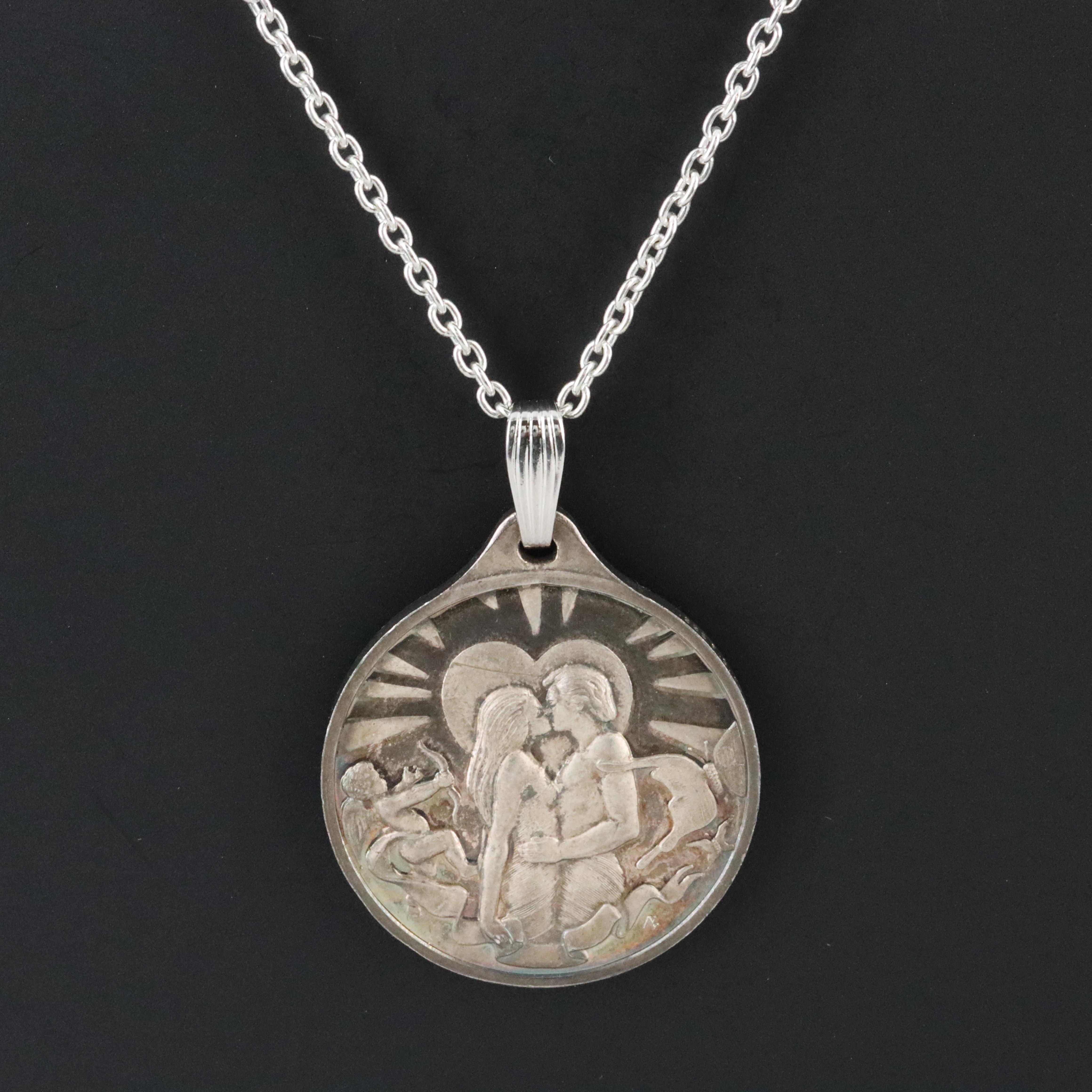 Vintage Hamilton Mint Fine Silver Valentine's Day Medallion with Sterling Chain