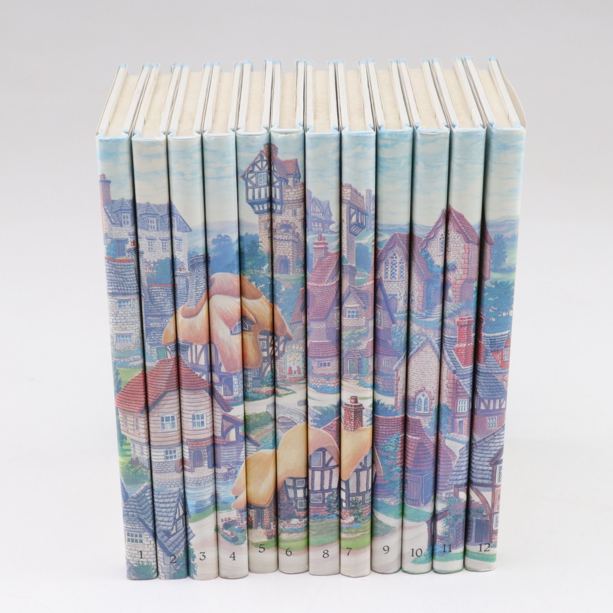 David Winter Monthly "British Traditions" Village Cottage Collection, 1989