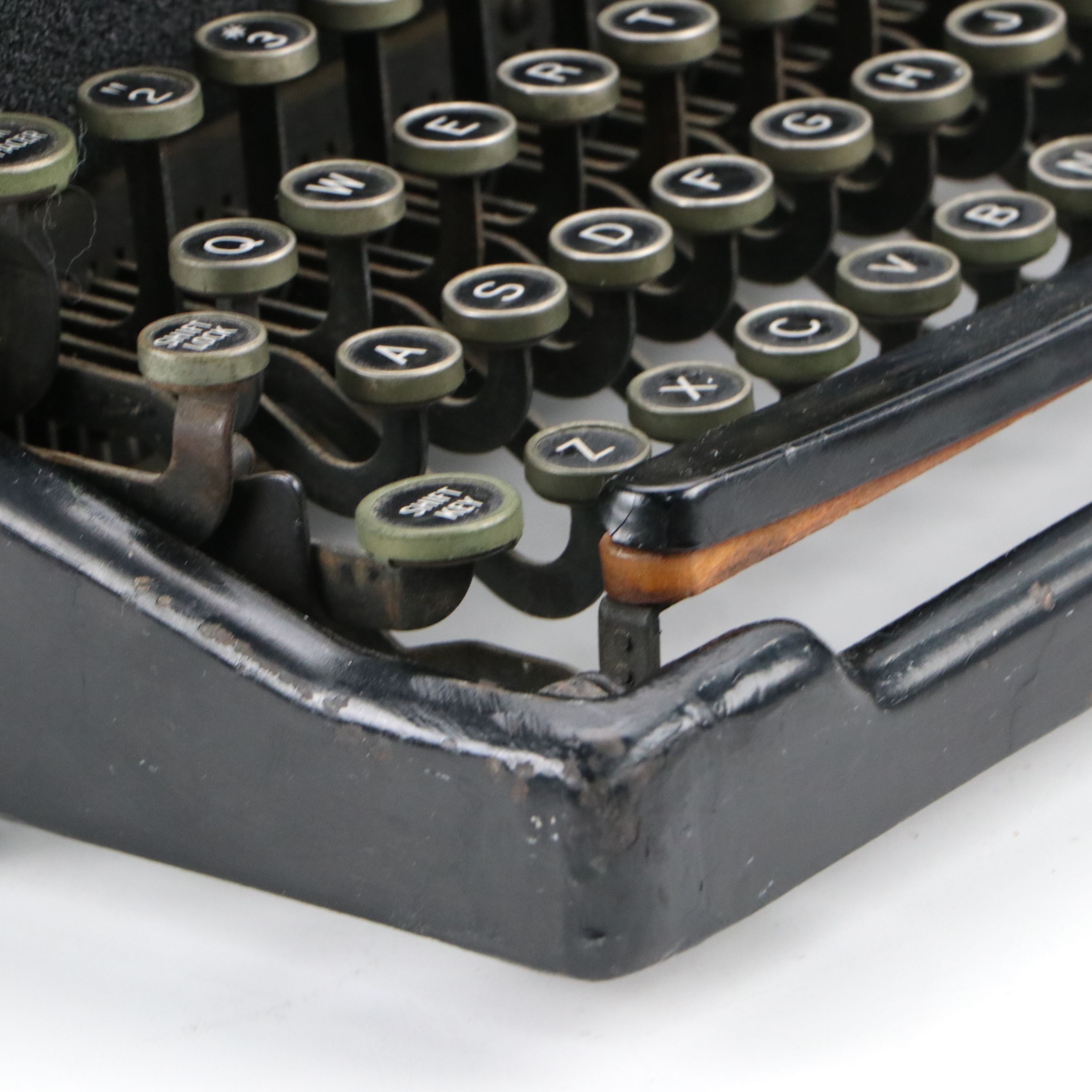 Royal Black Manual Typewriter, Mid-20th Century